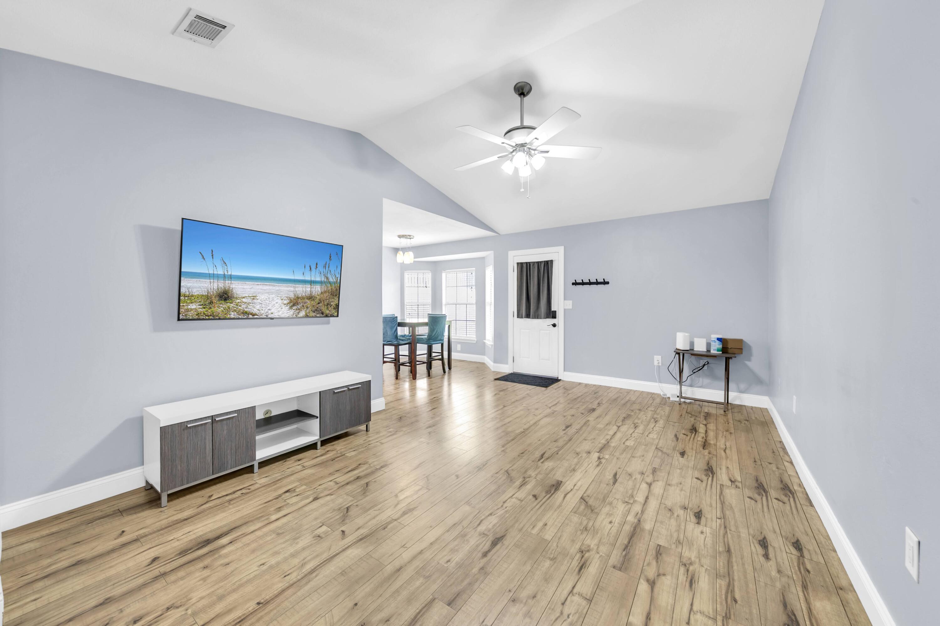 KINGS CROSSING PH 2 - Residential