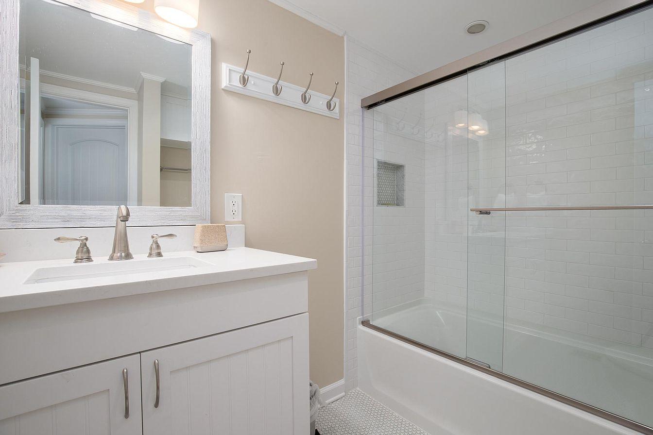SEAGROVE 1ST ADDN - Residential