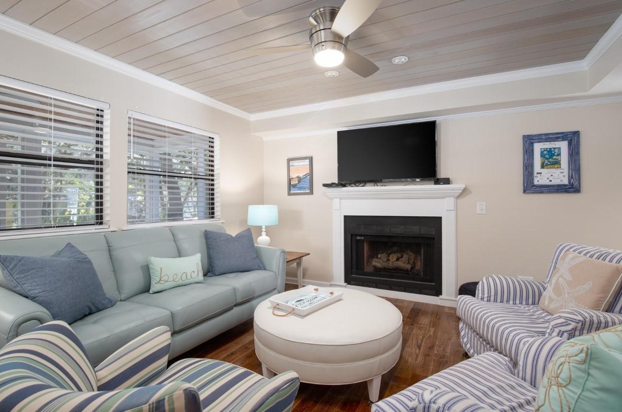 SEAGROVE 1ST ADDN - Residential