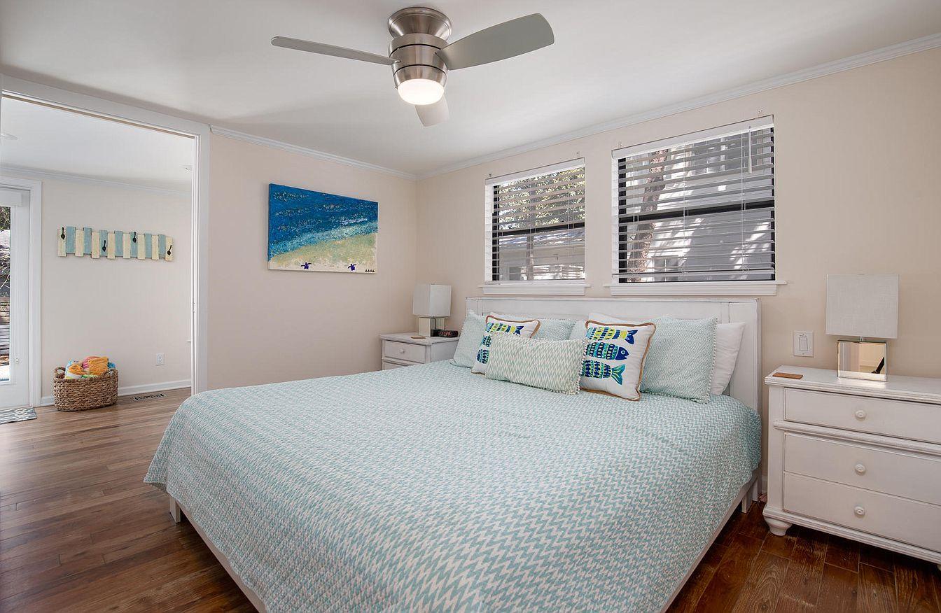 SEAGROVE 1ST ADDN - Residential