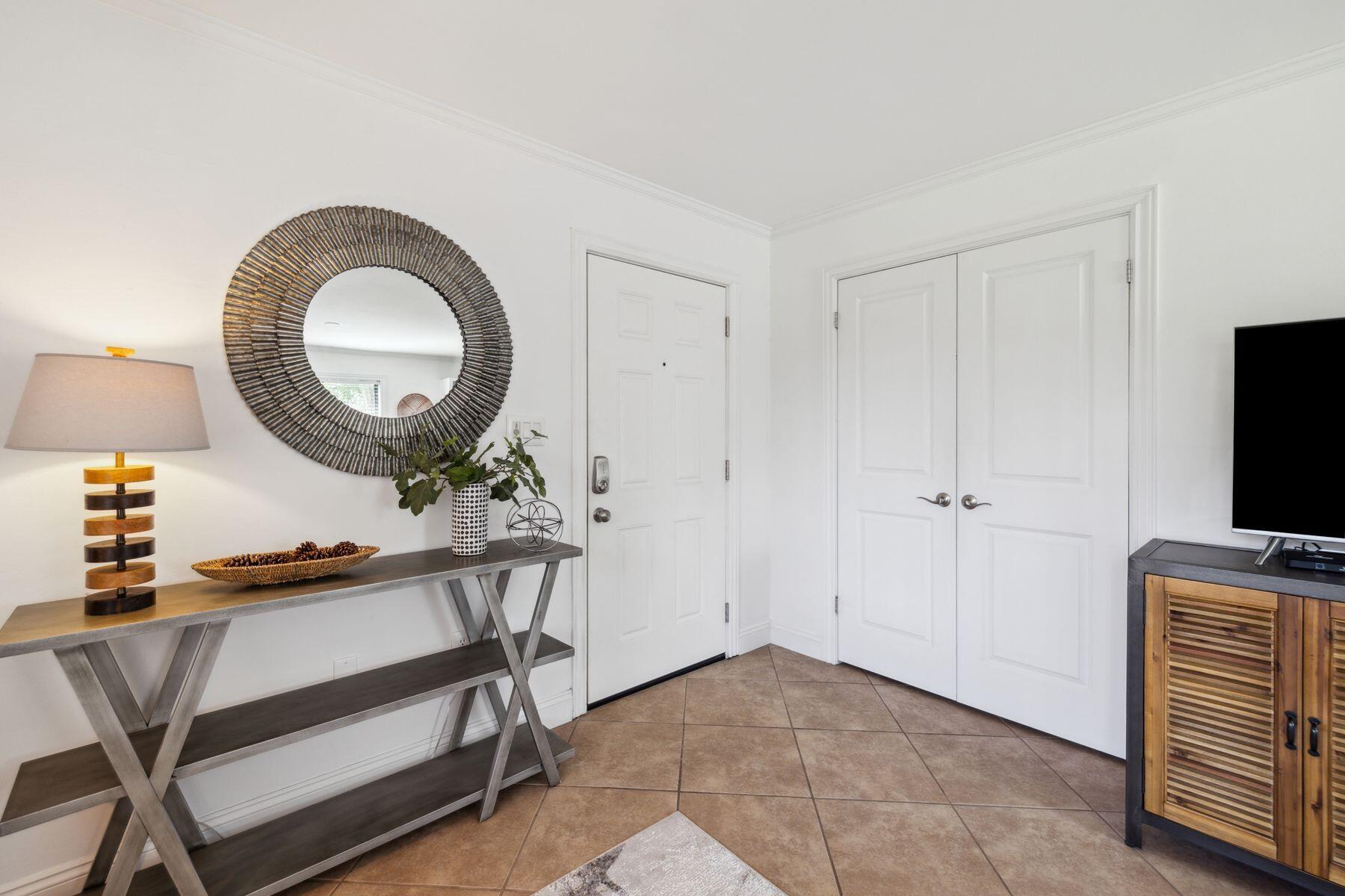 BEACHWOOD VILLAS CONDO - Residential