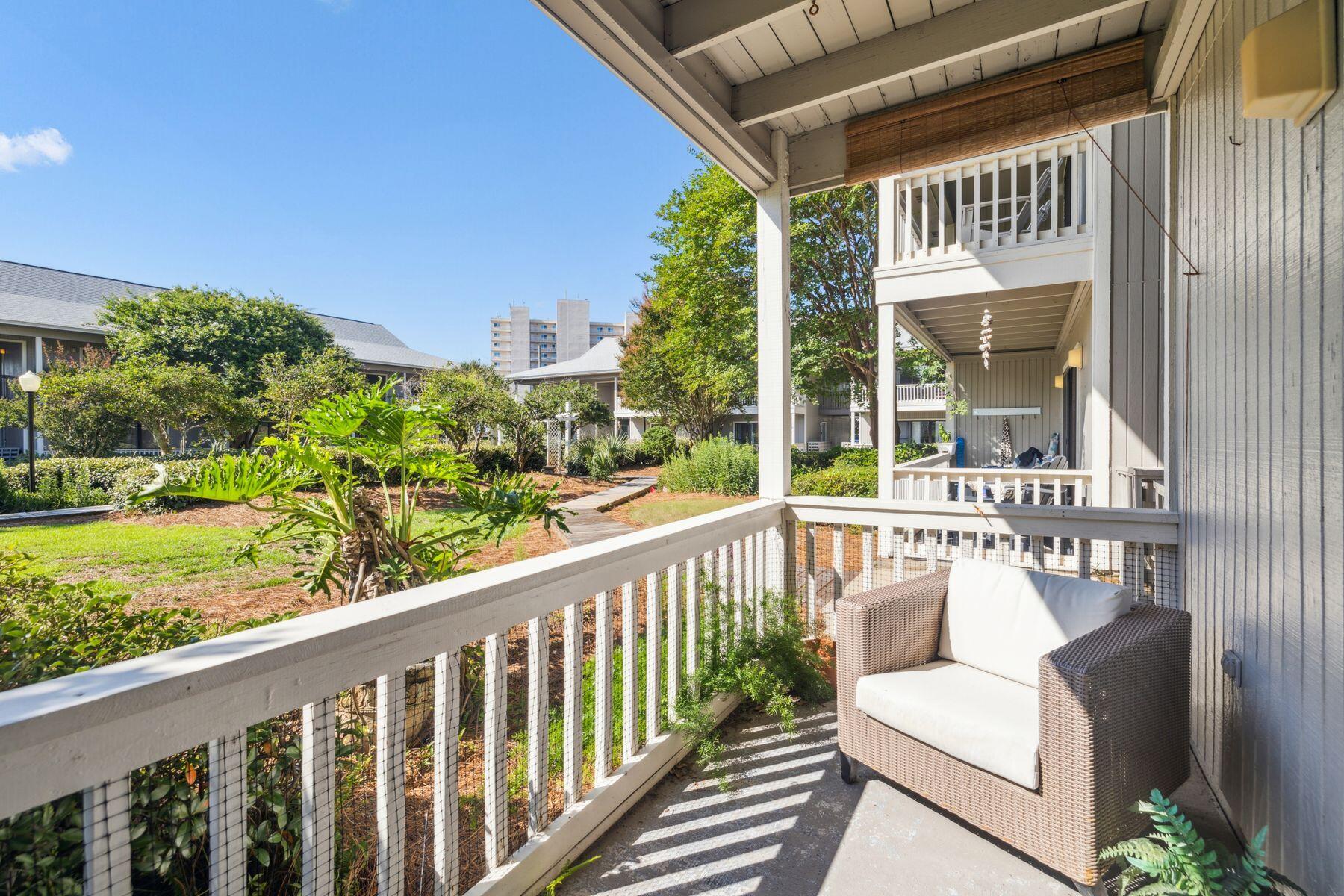 BEACHWOOD VILLAS CONDO - Residential