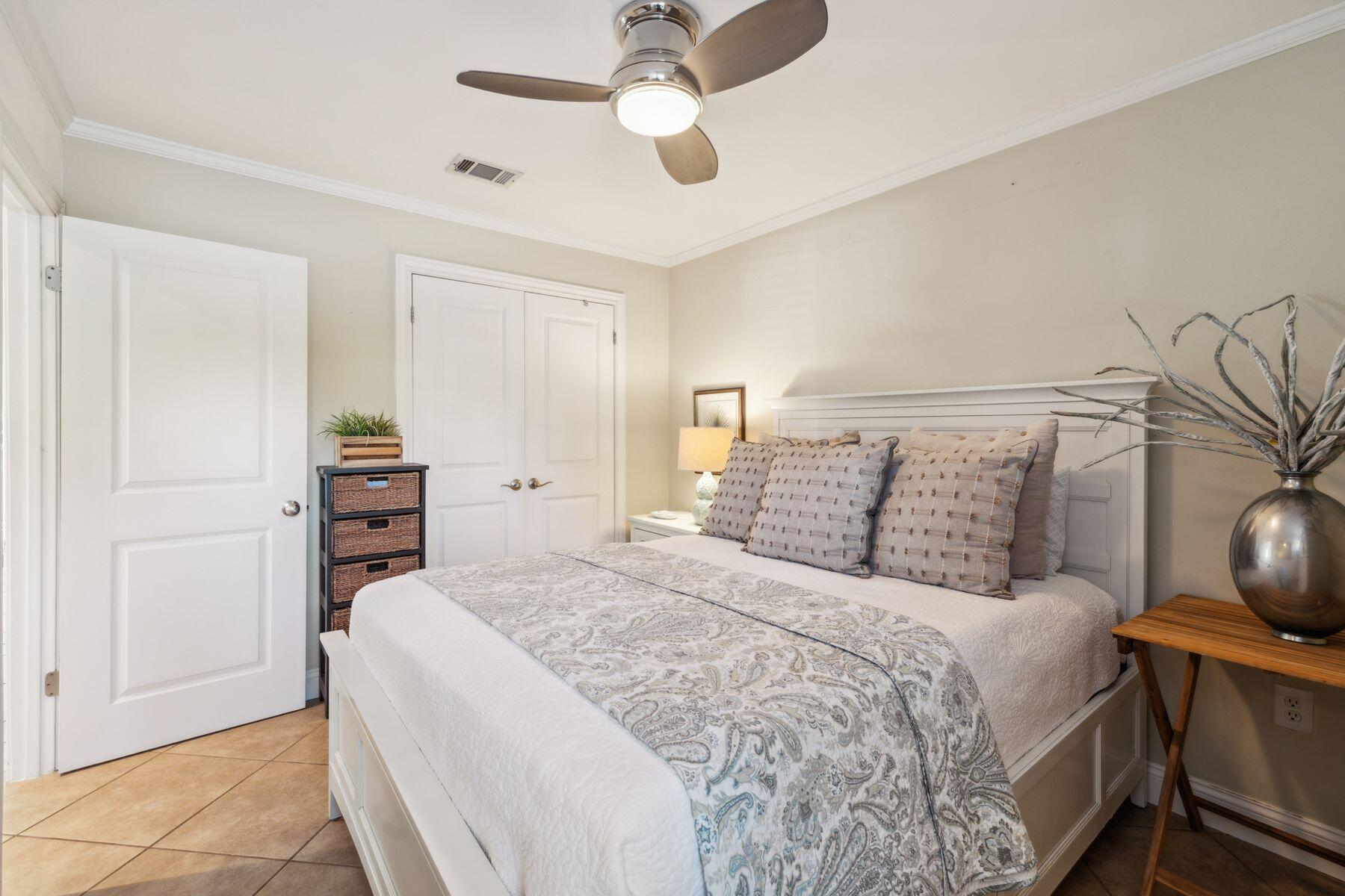 BEACHWOOD VILLAS CONDO - Residential
