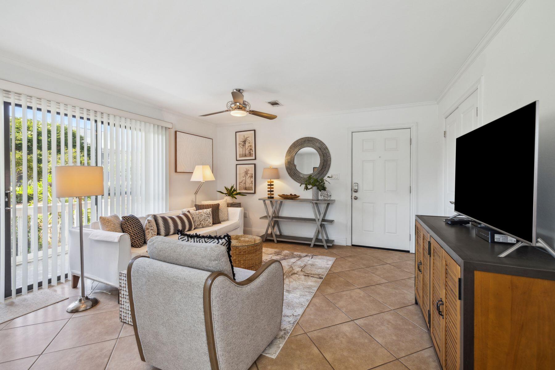 BEACHWOOD VILLAS CONDO - Residential