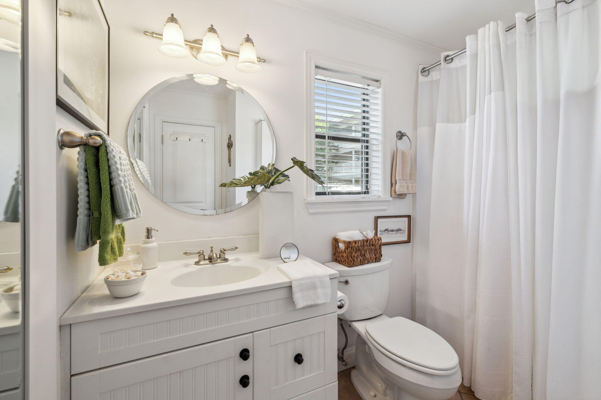 BEACHWOOD VILLAS CONDO - Residential