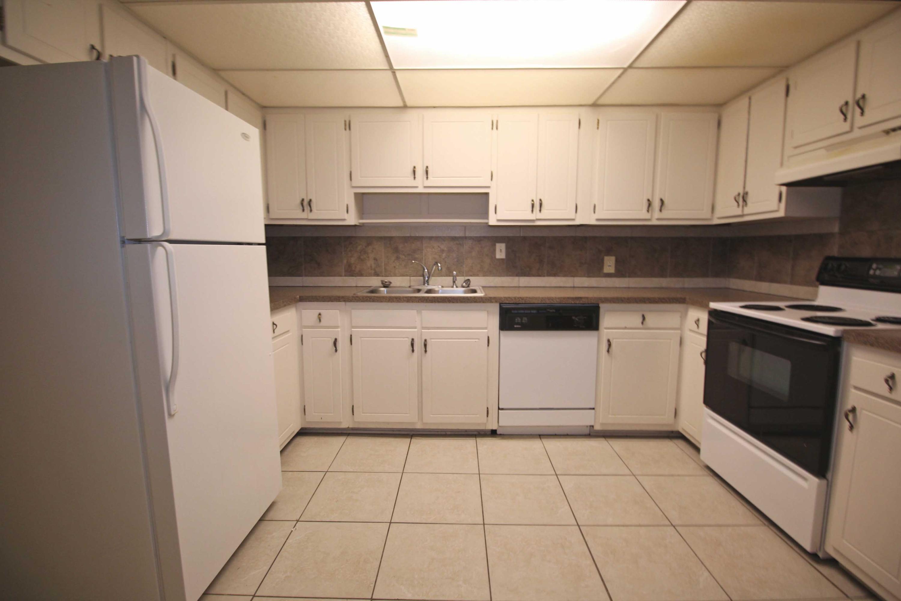 BAYVIEW WATERS CONDO - Residential