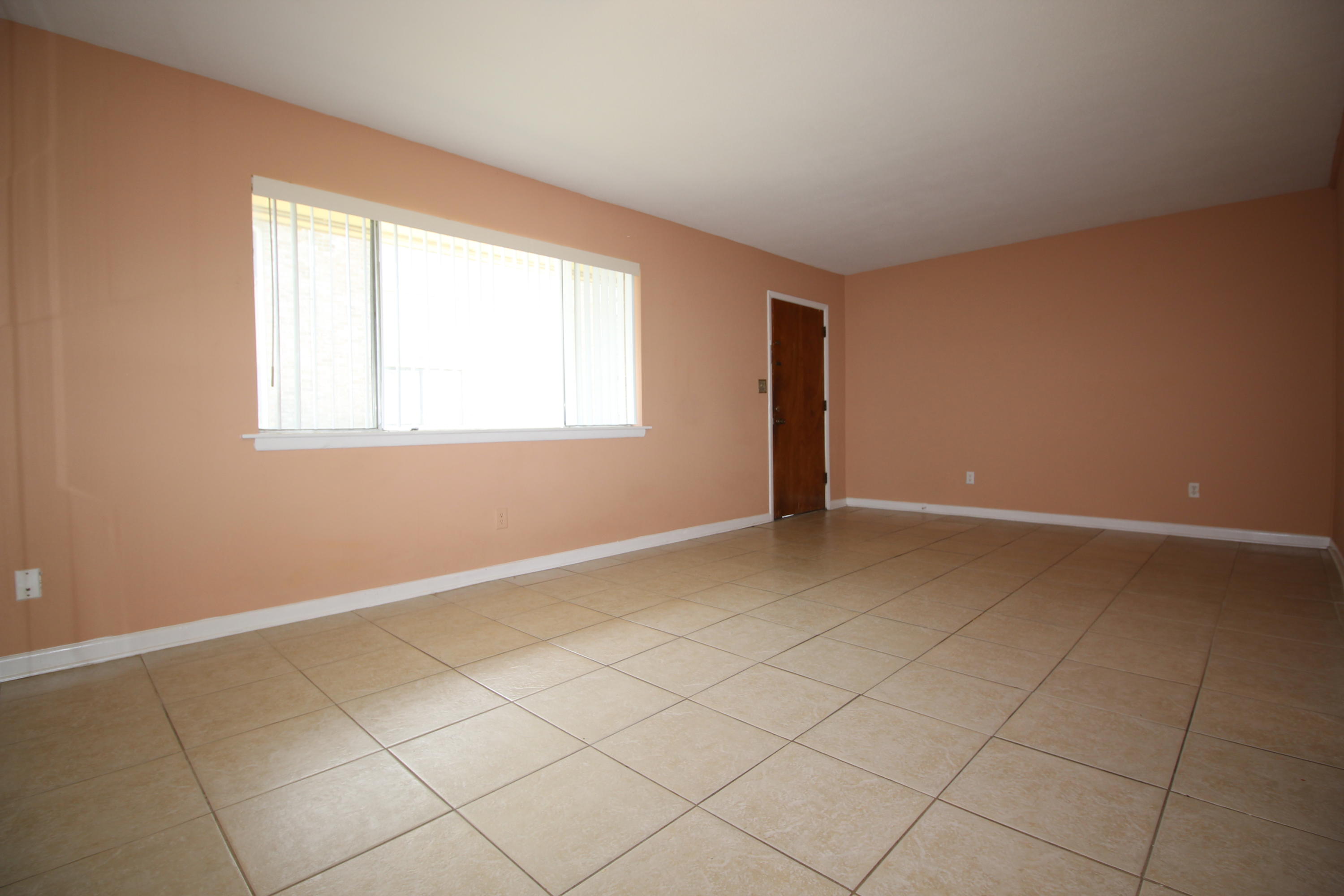 BAYVIEW WATERS CONDO - Residential