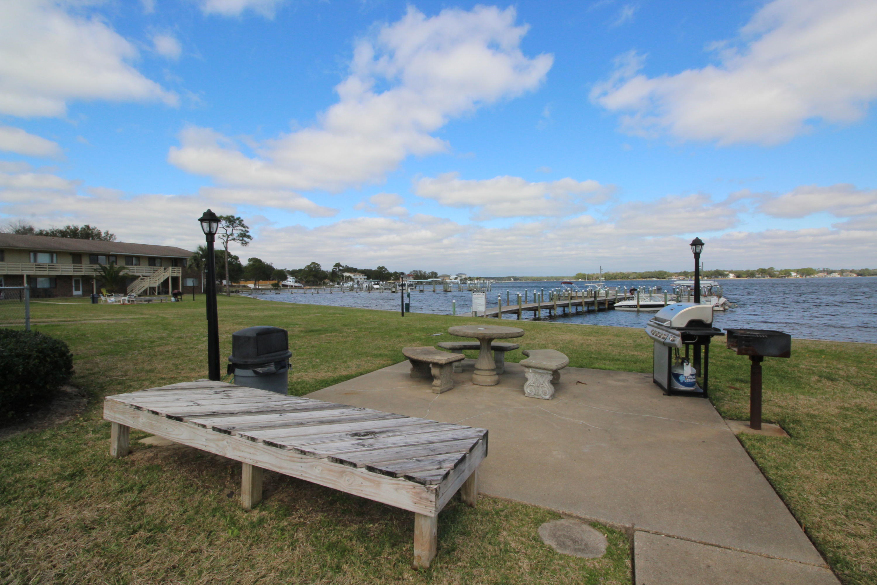 BAYVIEW WATERS CONDO - Residential