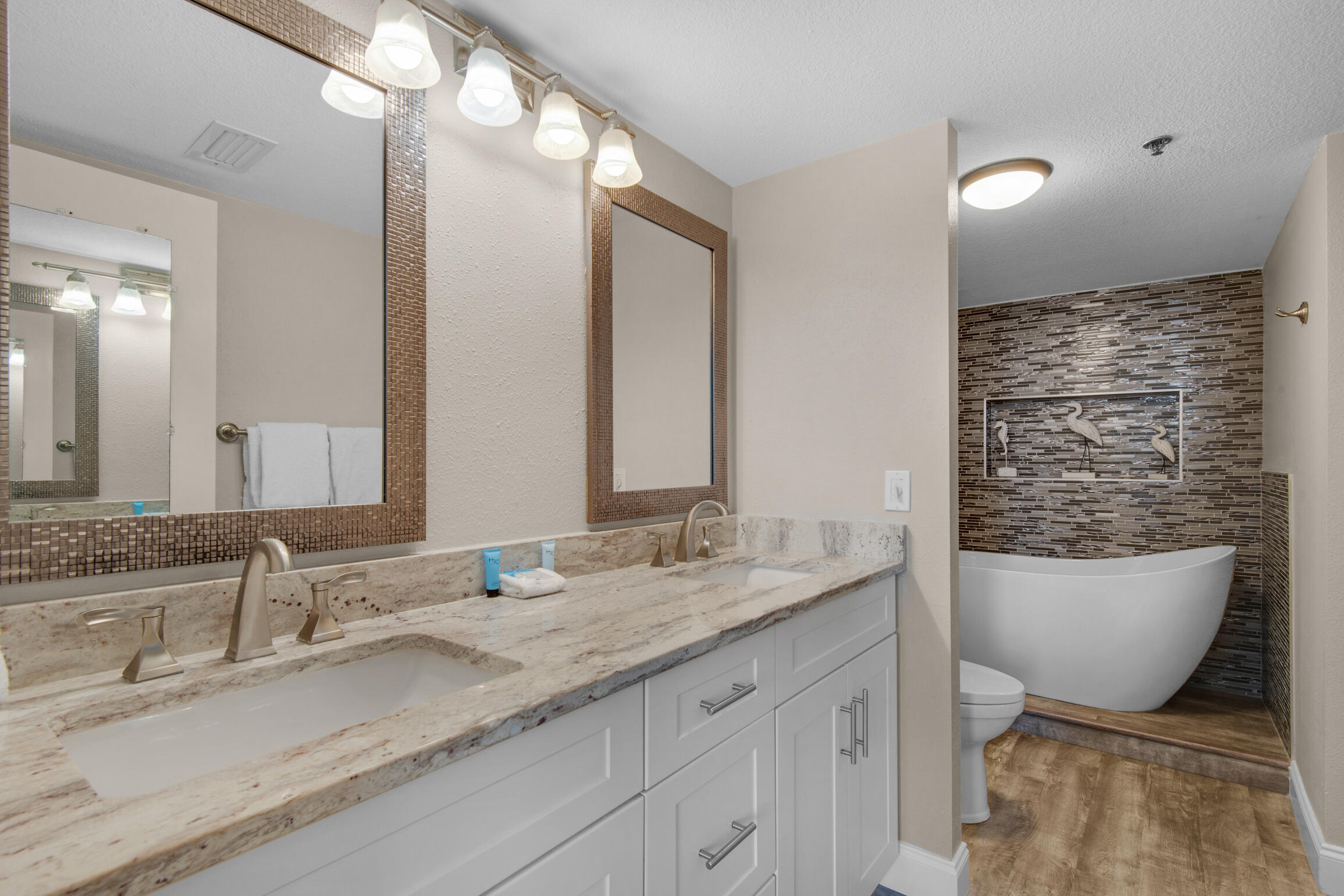 MAGNOLIA HOUSE (DESTIN POINTE) - Residential