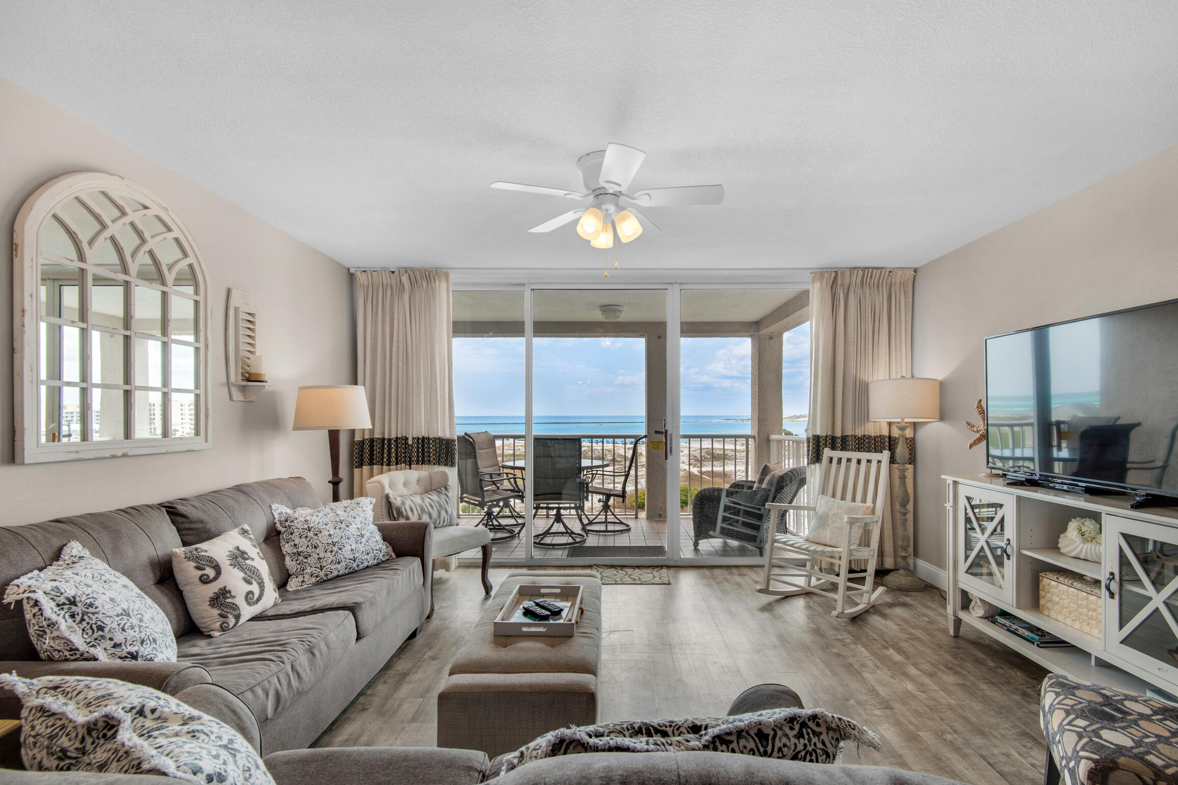 MAGNOLIA HOUSE (DESTIN POINTE) - Residential