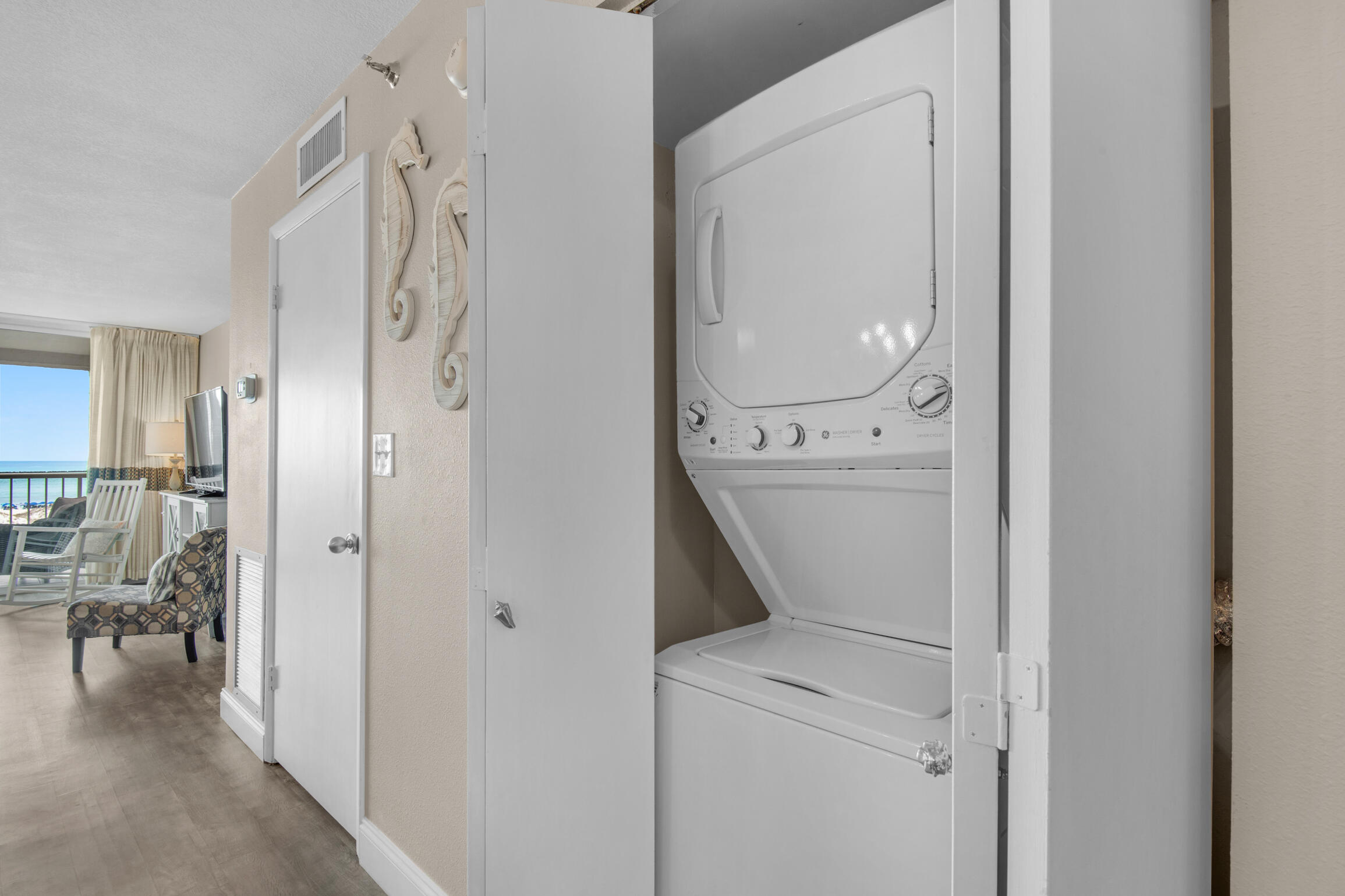 MAGNOLIA HOUSE (DESTIN POINTE) - Residential