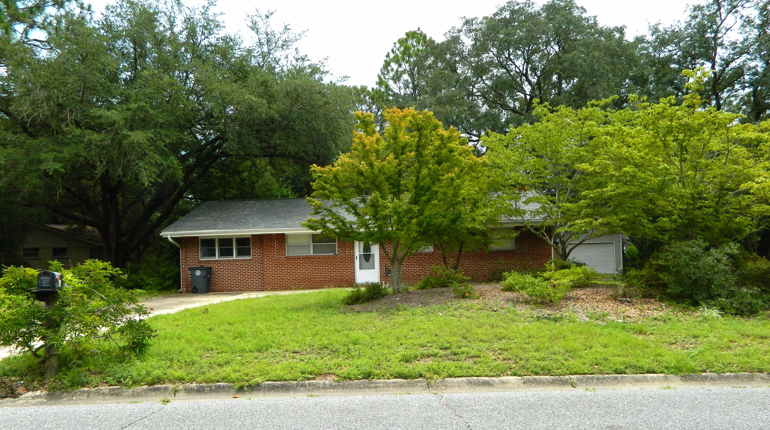 VALPARISO PLAT #16 LOT 13 BLK 3 - Residential