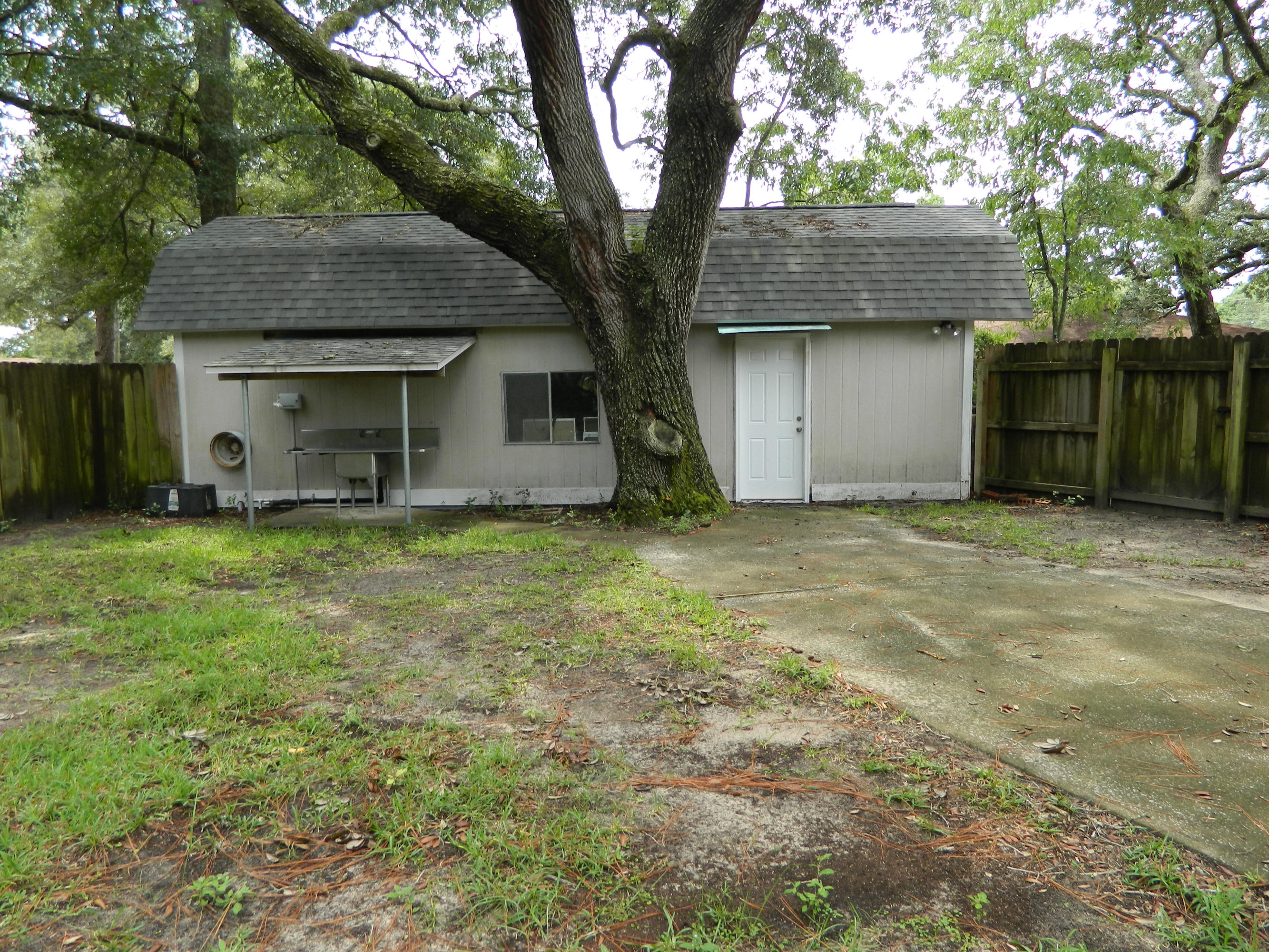 VALPARISO PLAT #16 LOT 13 BLK 3 - Residential