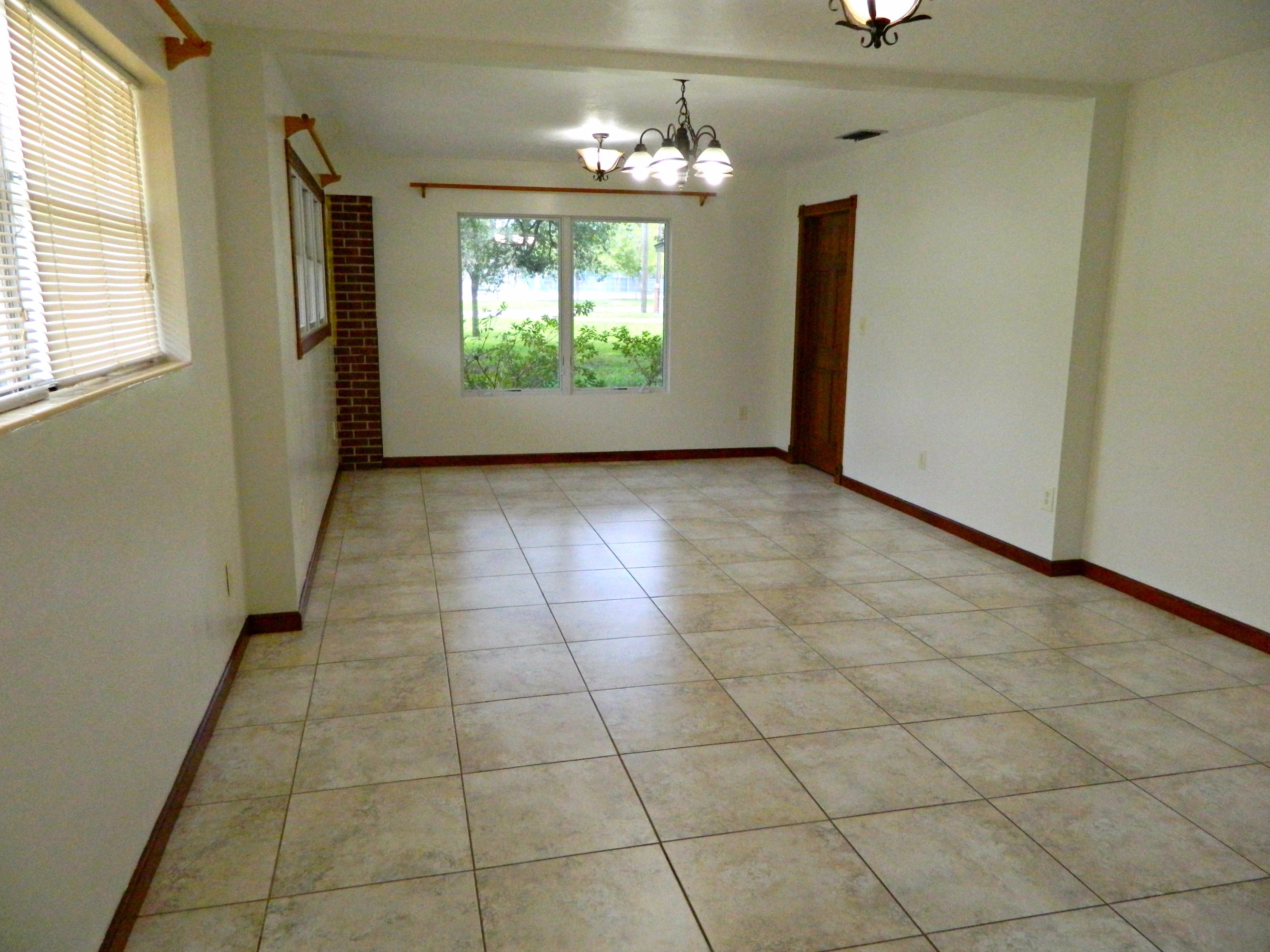 VALPARISO PLAT #16 LOT 13 BLK 3 - Residential