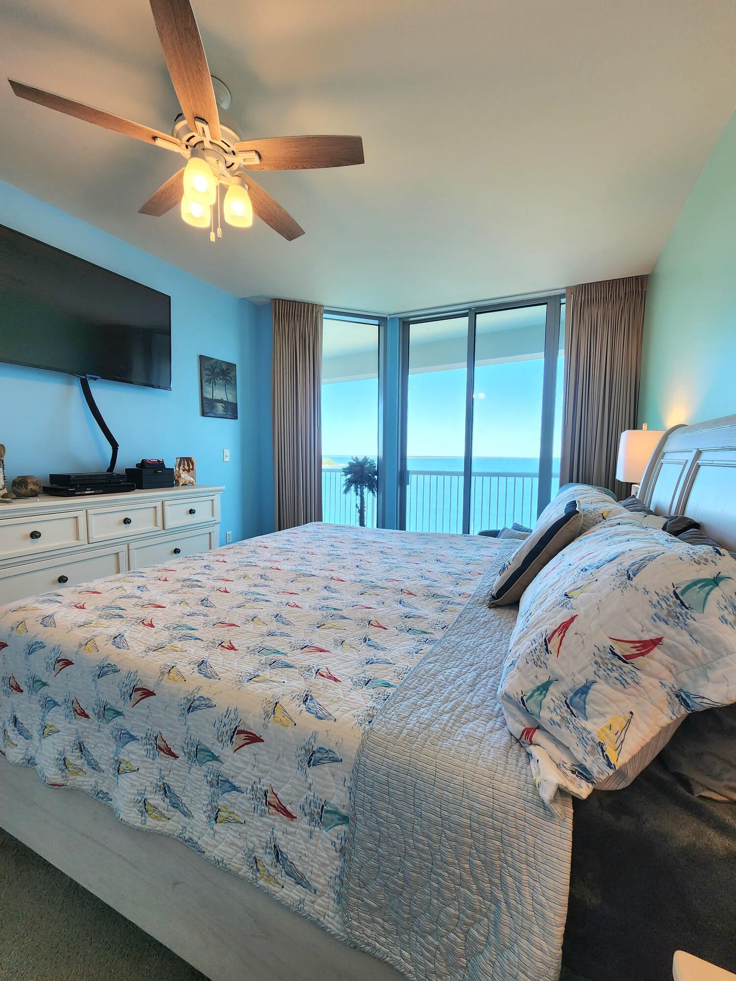 MARINA LANDING - Residential