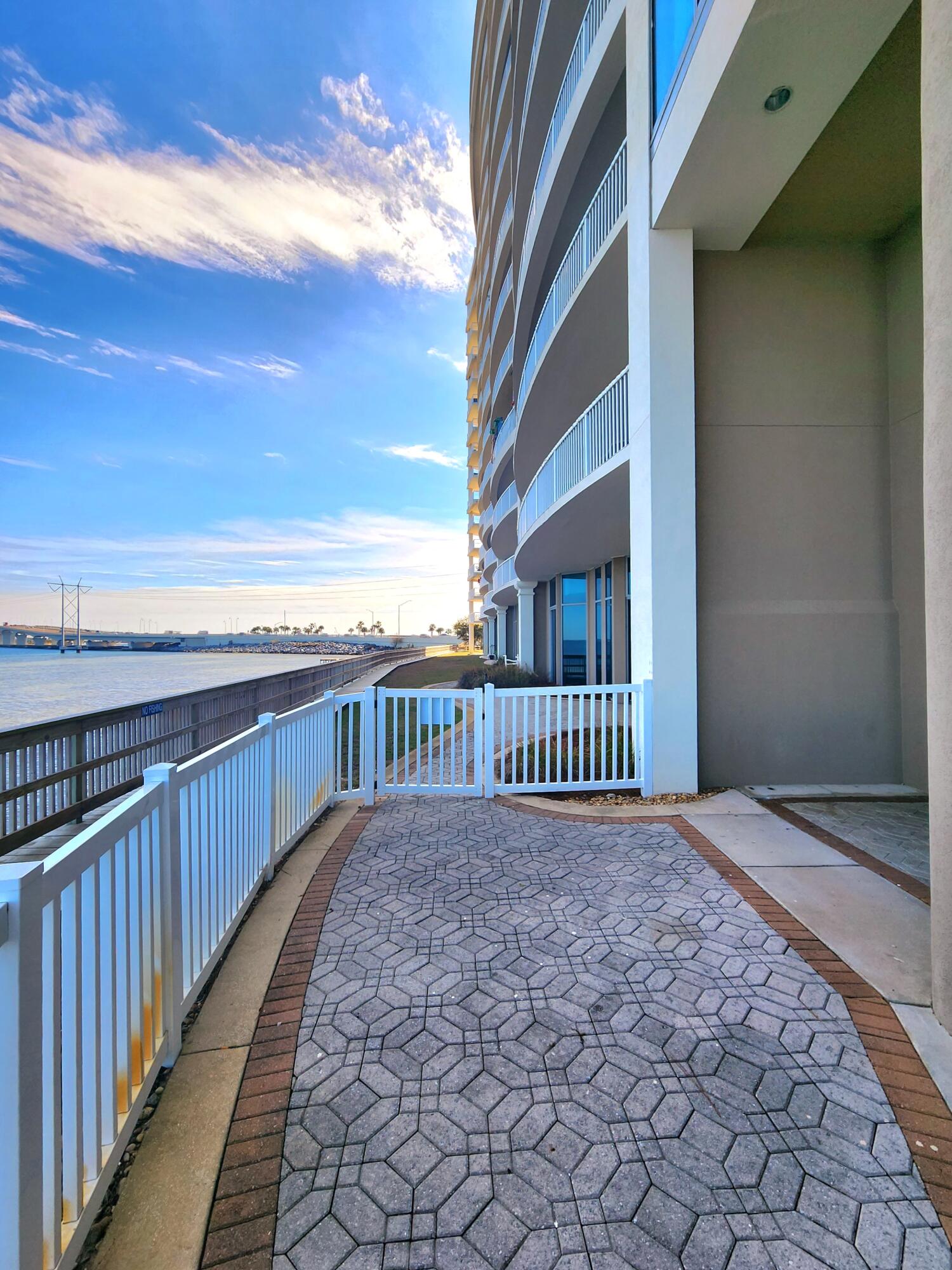 MARINA LANDING - Residential