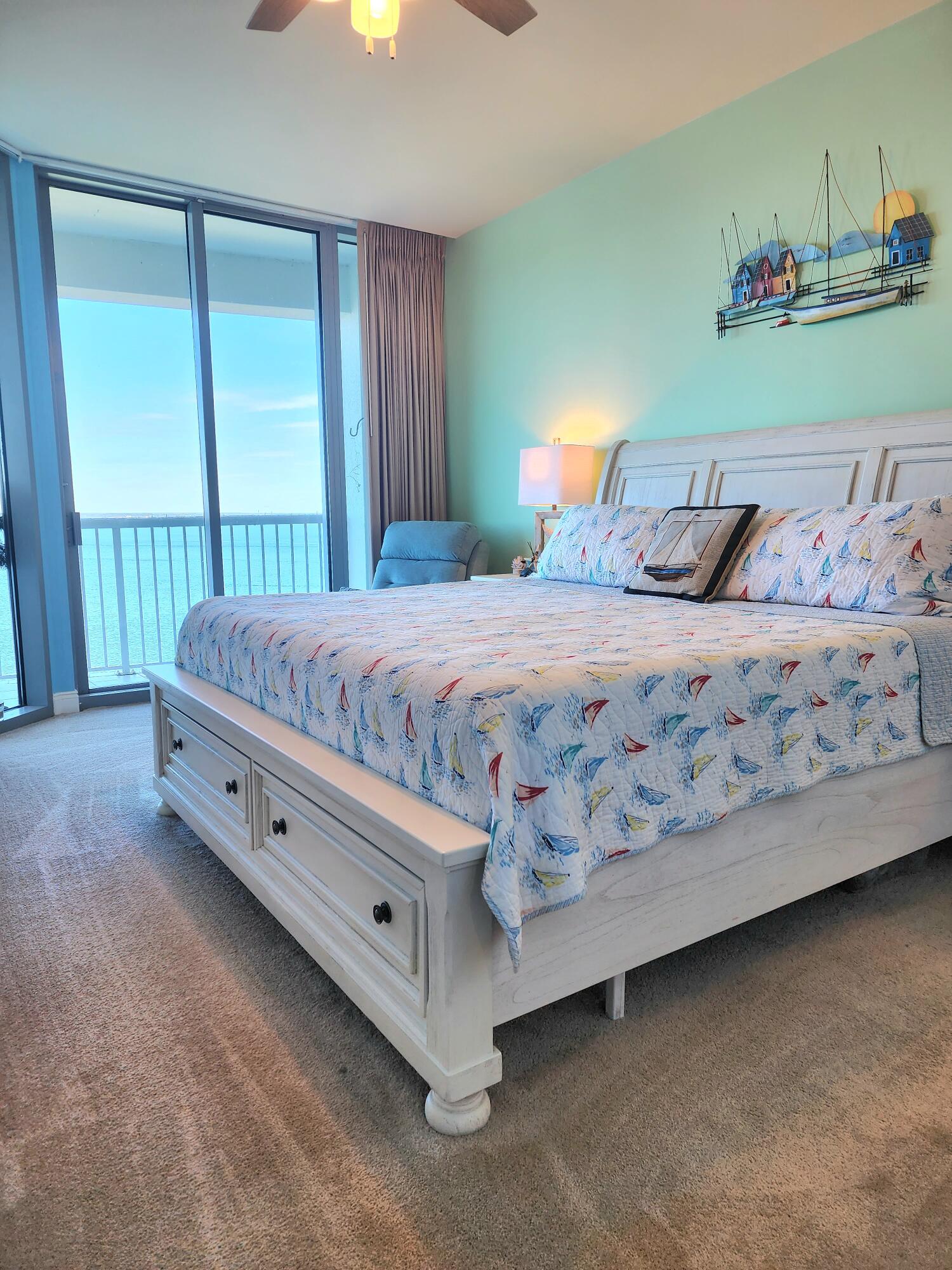 MARINA LANDING - Residential