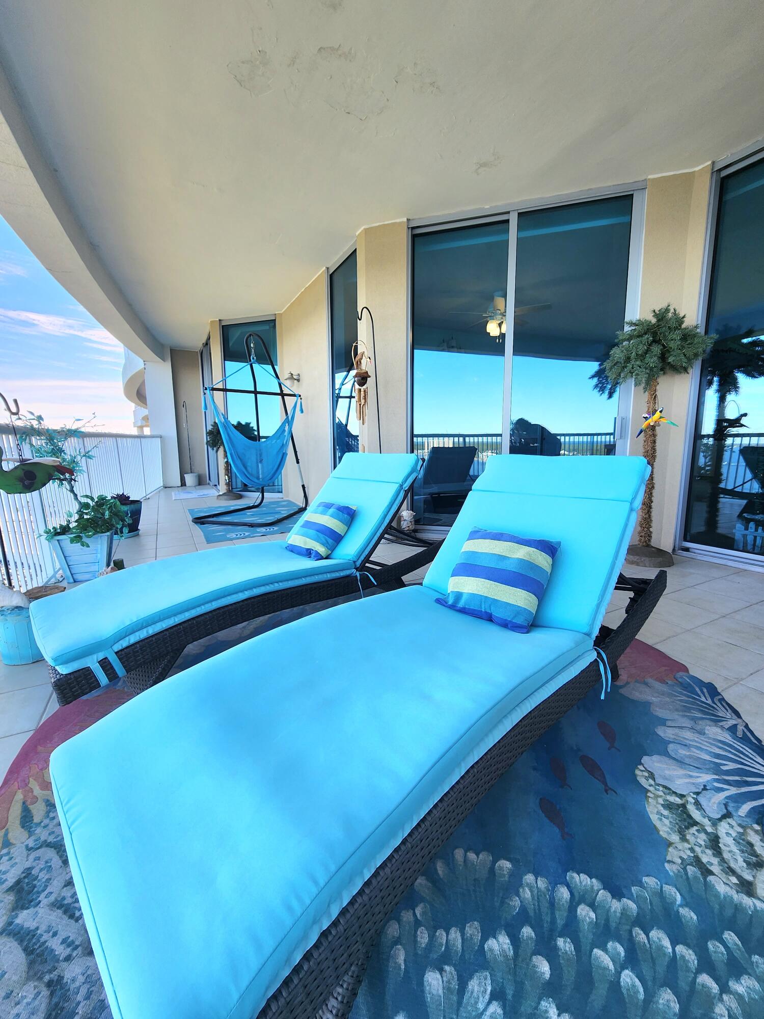 MARINA LANDING - Residential