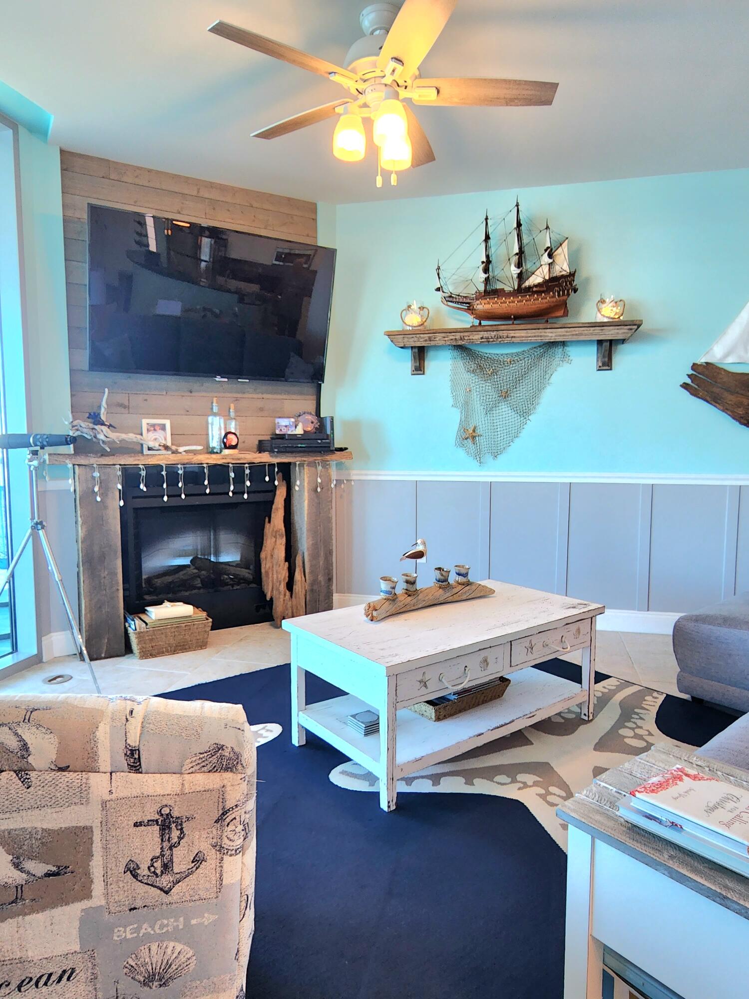 MARINA LANDING - Residential