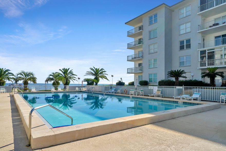 Waterfront 2 bedroom 2 bathroom condo, with balcony looking towards the bay. The large kitchen with a breakfast bar has plenty of storage. The unit has just been painted and new flooring.  There is a community pool and access to the bay.   This is a no smoking, no pet unit.   Call for more information, 850-240-0467.