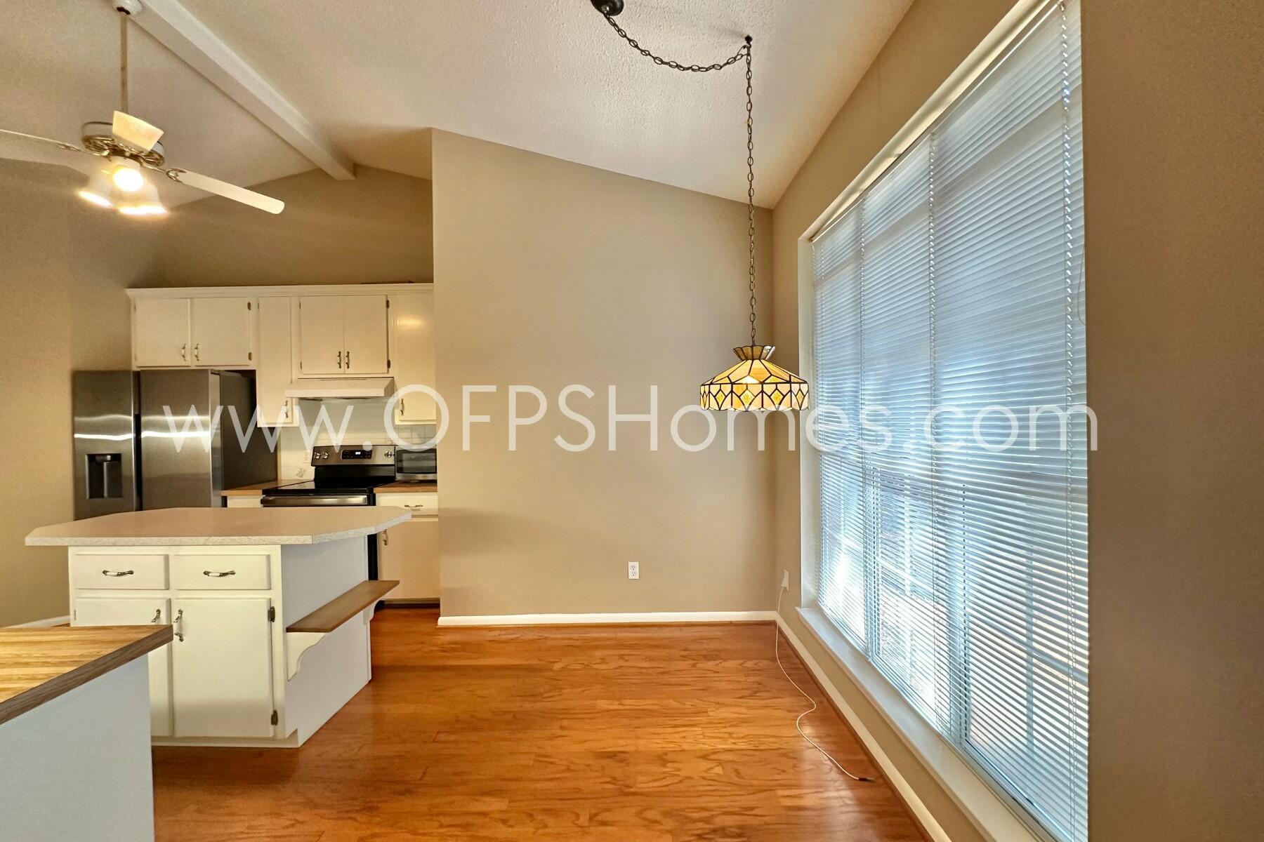 PARKWOOD LANE BLUEWATER BAY - Residential Lease