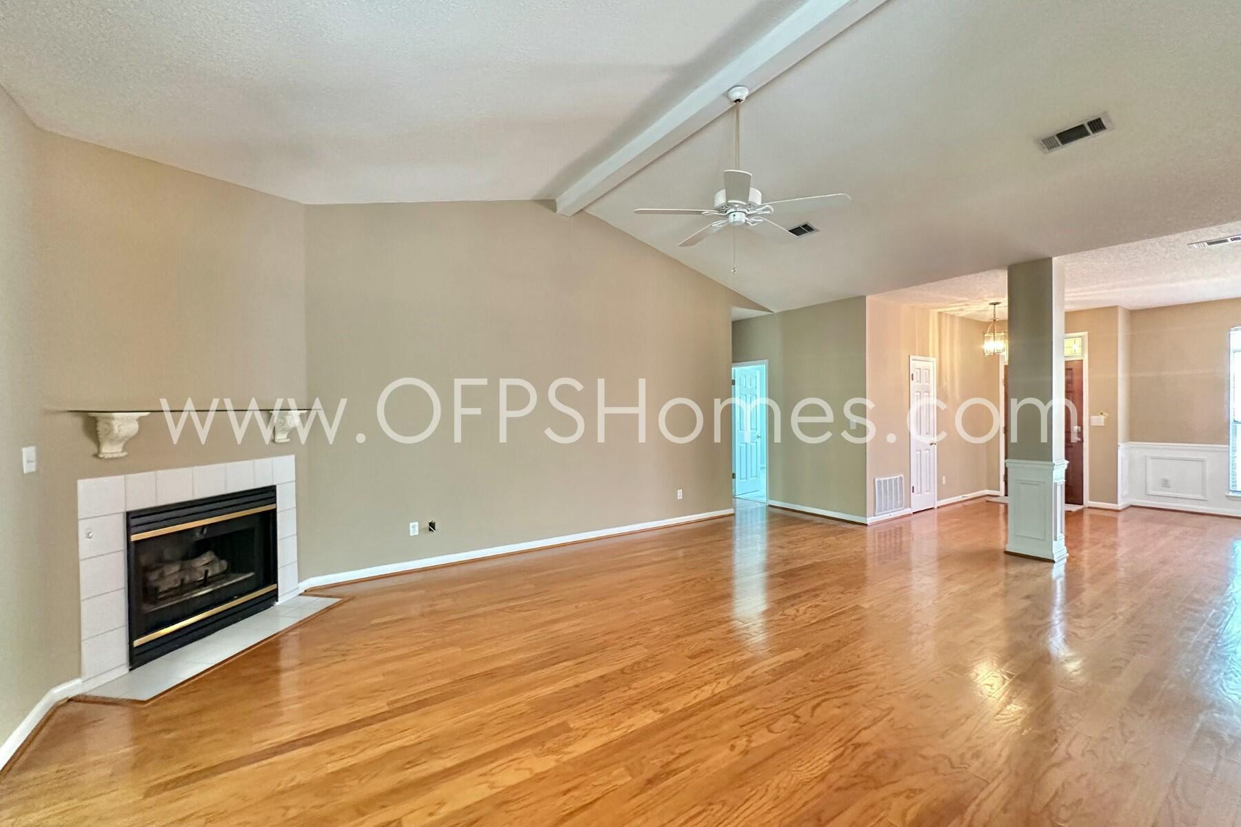 PARKWOOD LANE BLUEWATER BAY - Residential Lease