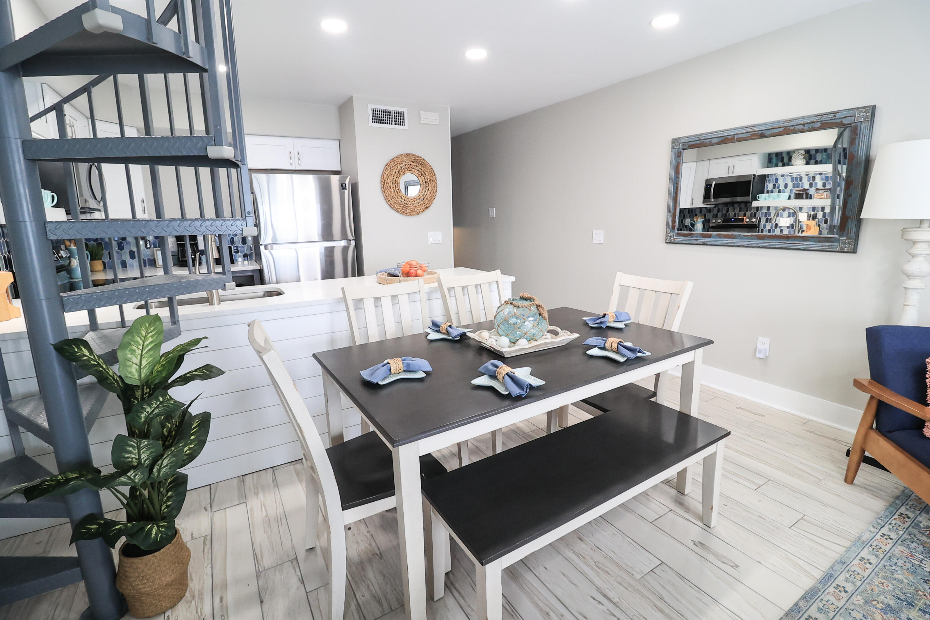 MISTRAL CONDO - Residential