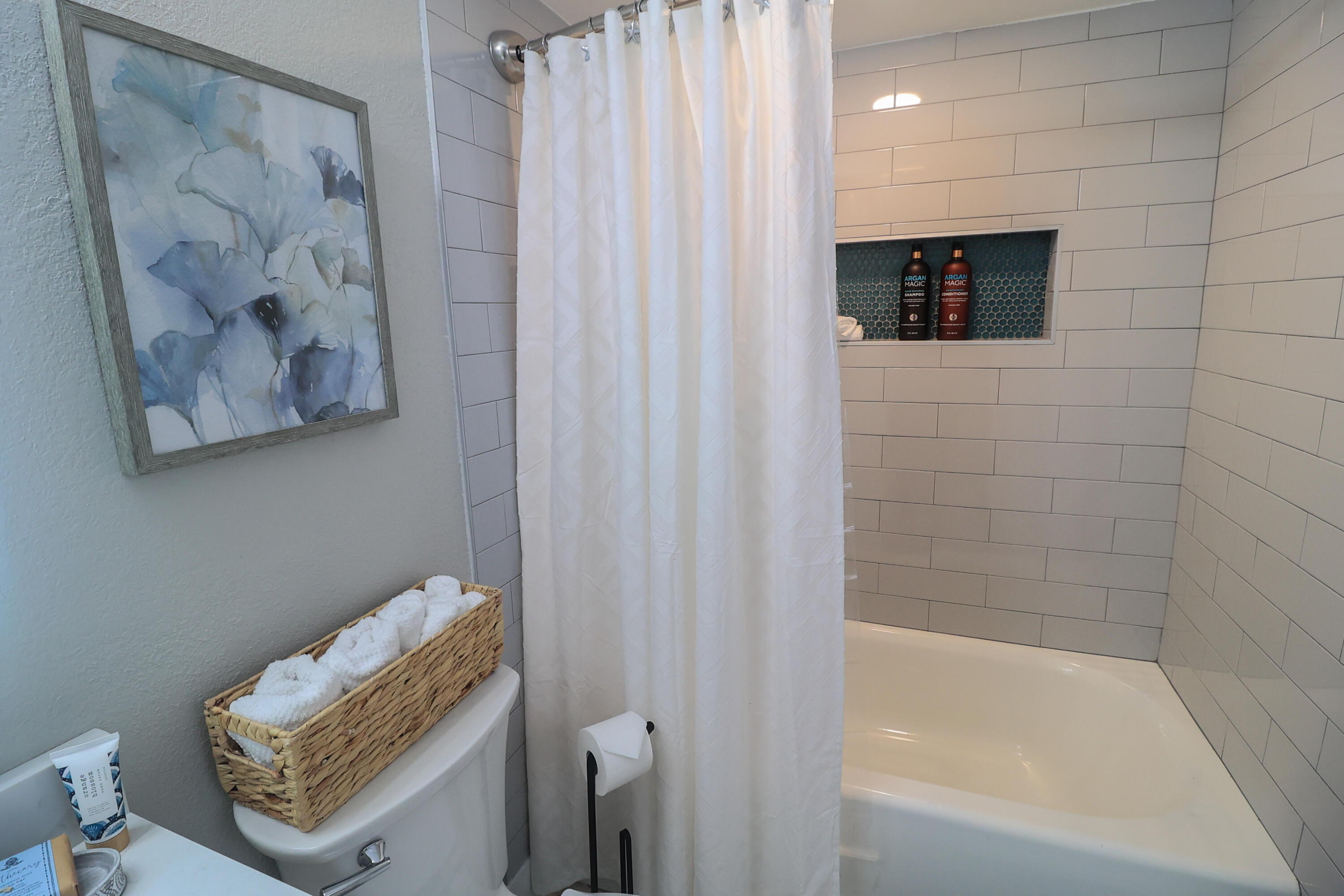 MISTRAL CONDO - Residential