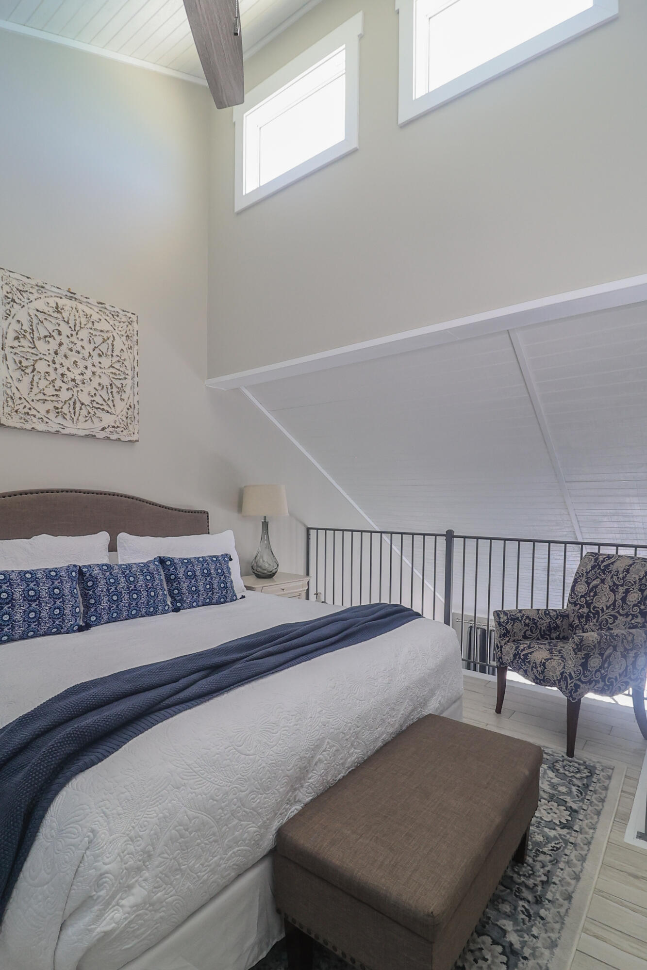 MISTRAL CONDO - Residential