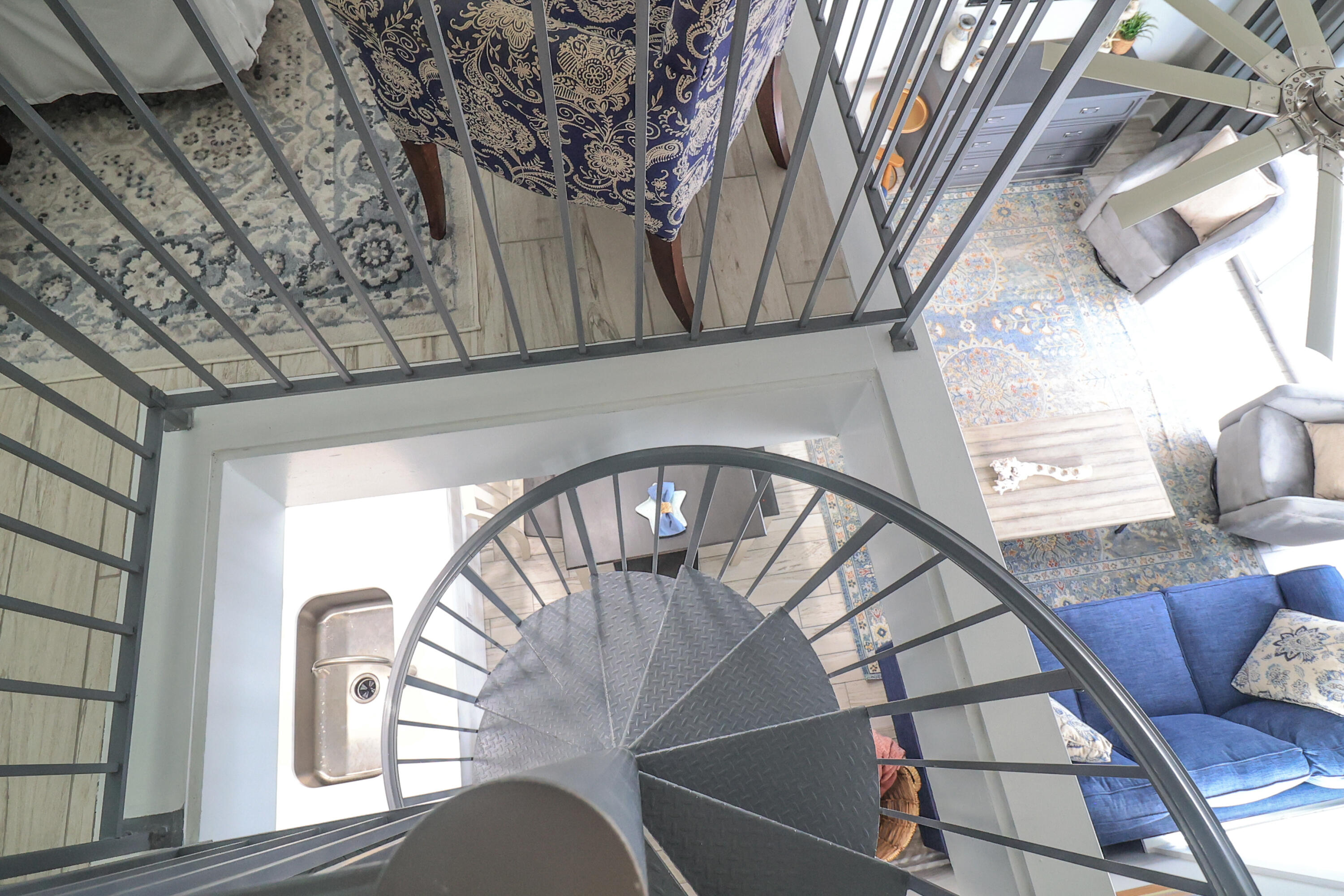 MISTRAL CONDO - Residential