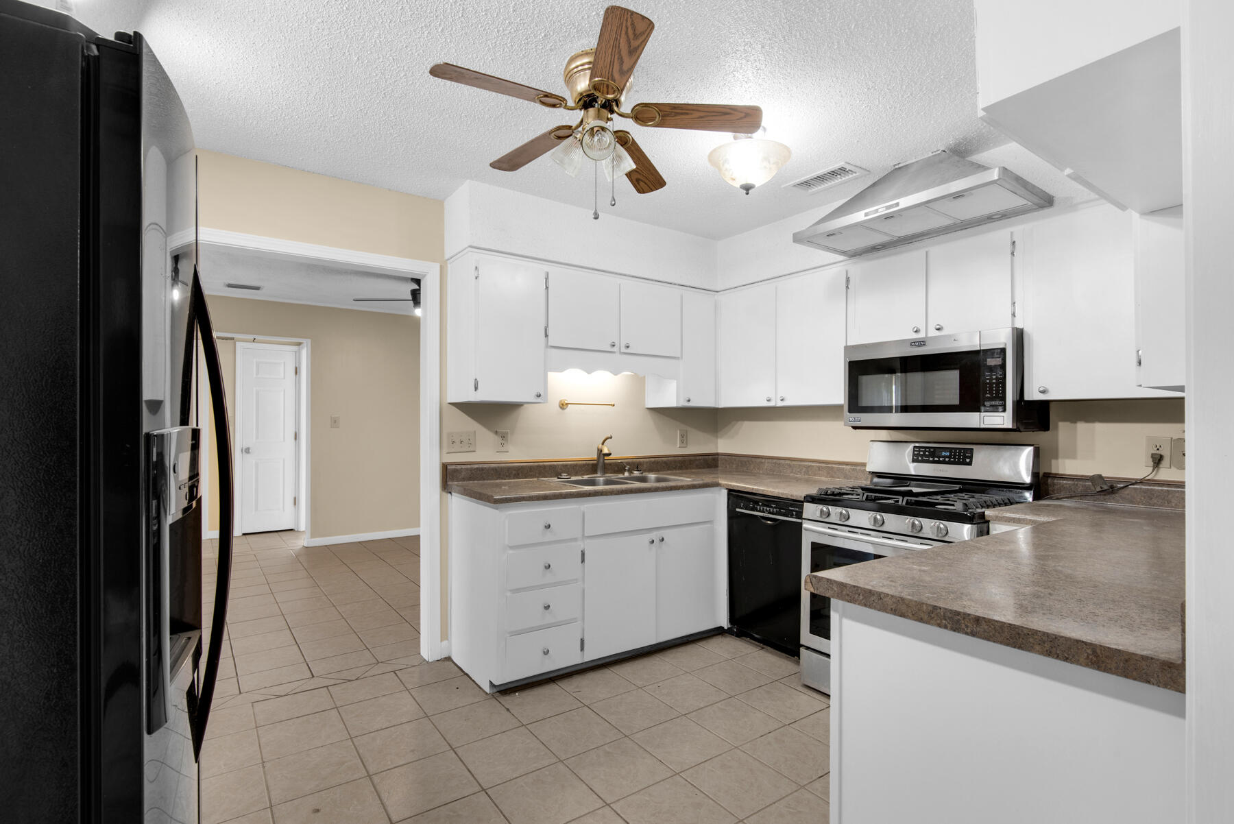 TANGLEWOOD SD - Residential Lease