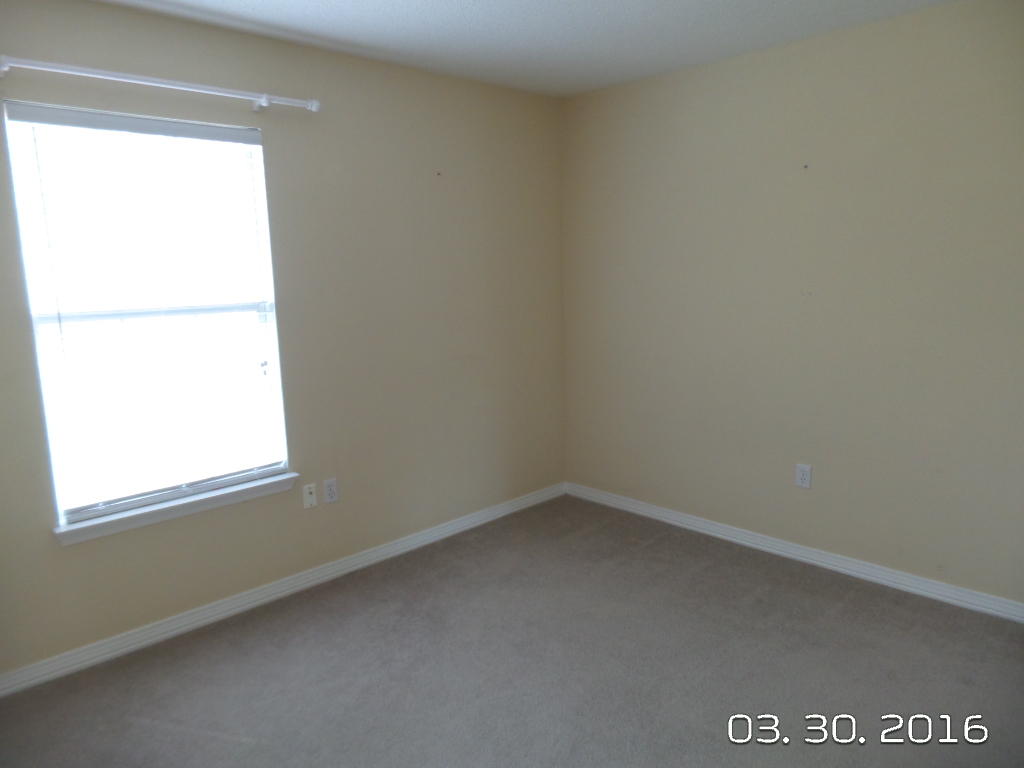 PINNACLE POINT - Residential Lease