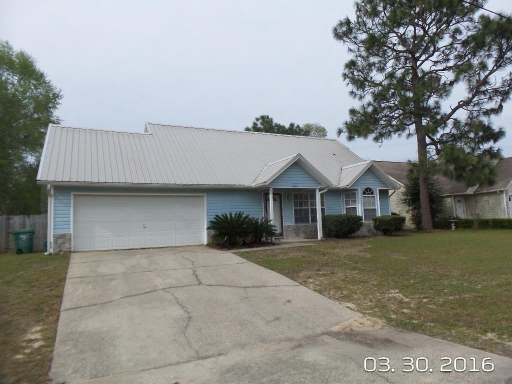 PINNACLE POINT - Residential Lease