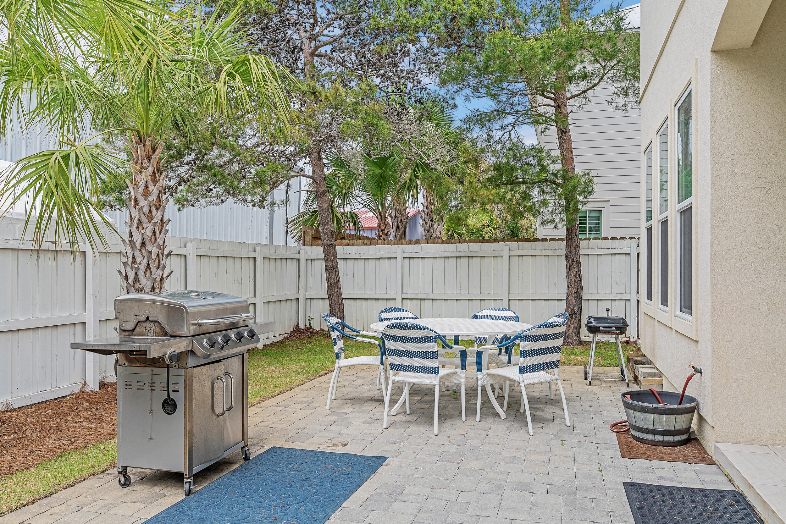 FRANGISTA BEACH 2ND ADDN - Residential