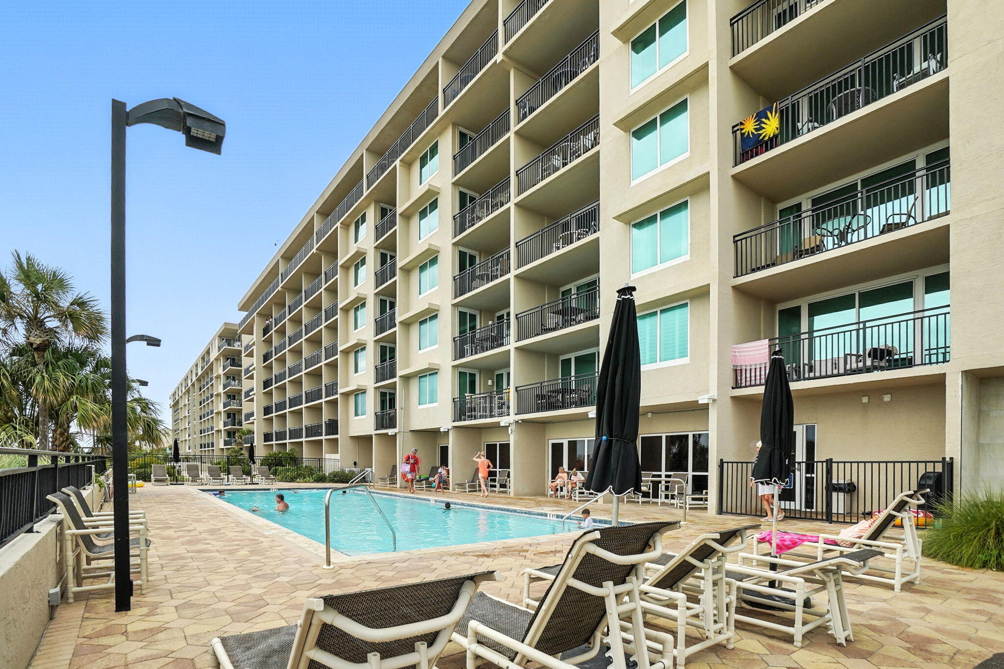 BREAKERS OF FWB PH 1 - Residential