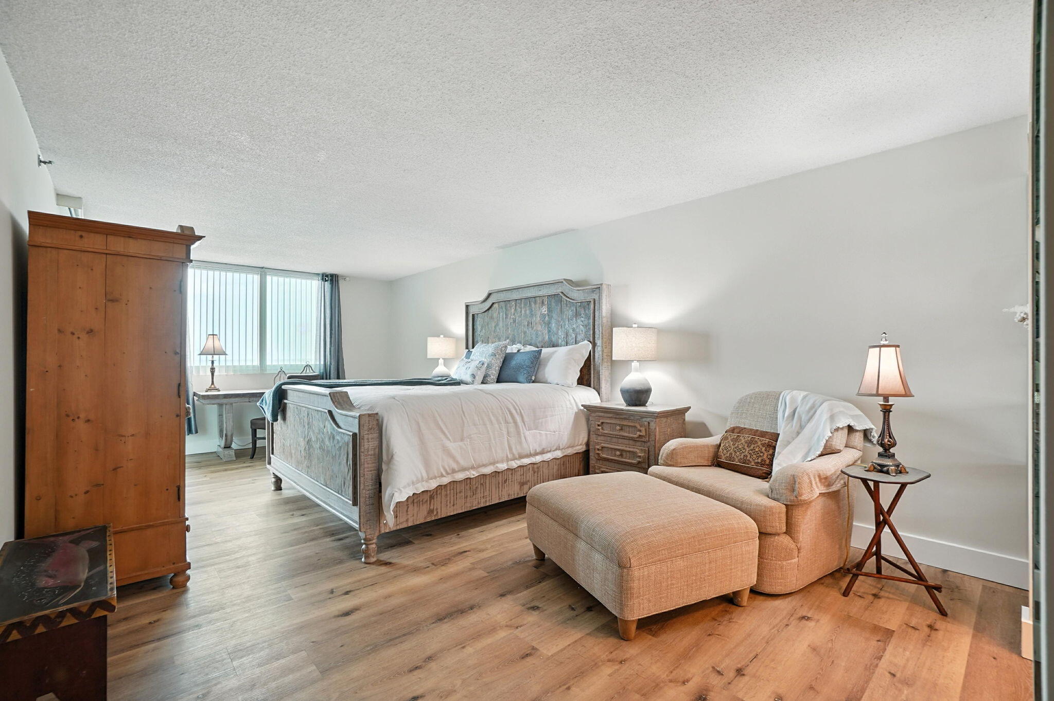 BREAKERS OF FWB PH 1 - Residential