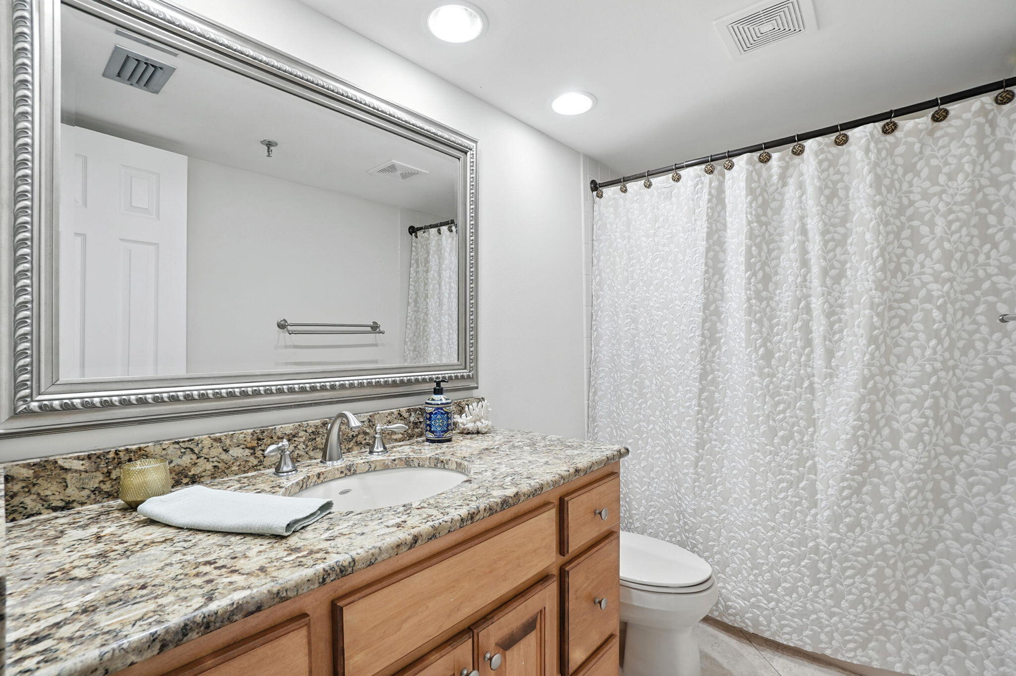 BREAKERS OF FWB PH 1 - Residential