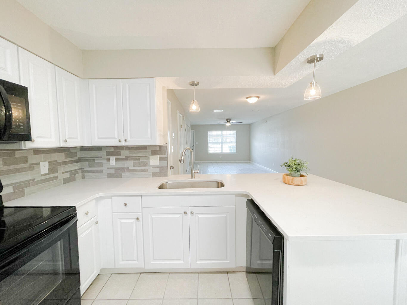 MIKSTAKEL - Residential Lease