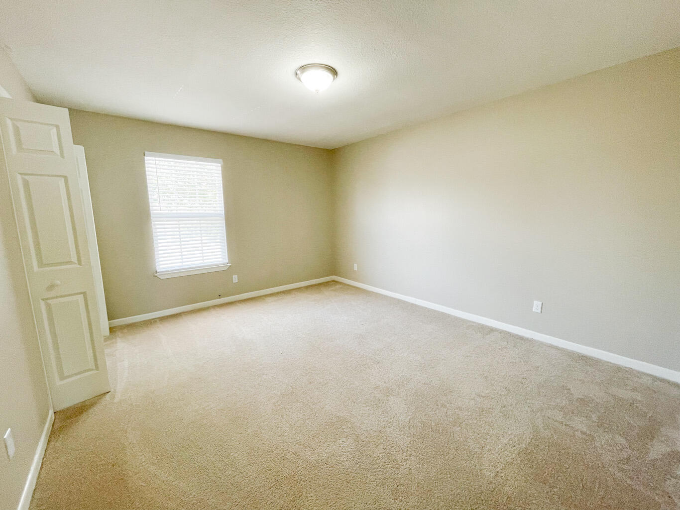 MIKSTAKEL - Residential Lease