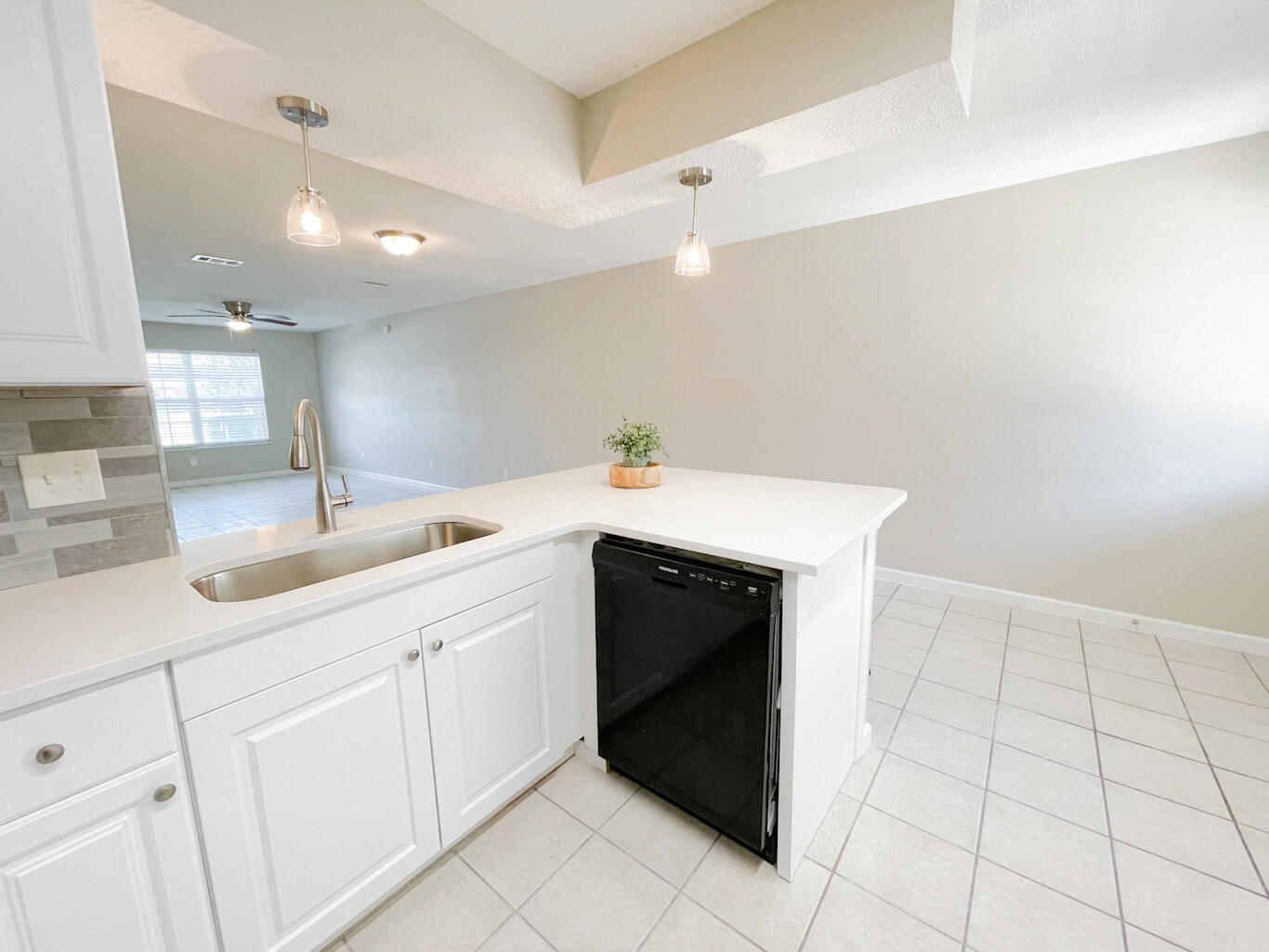 MIKSTAKEL - Residential Lease