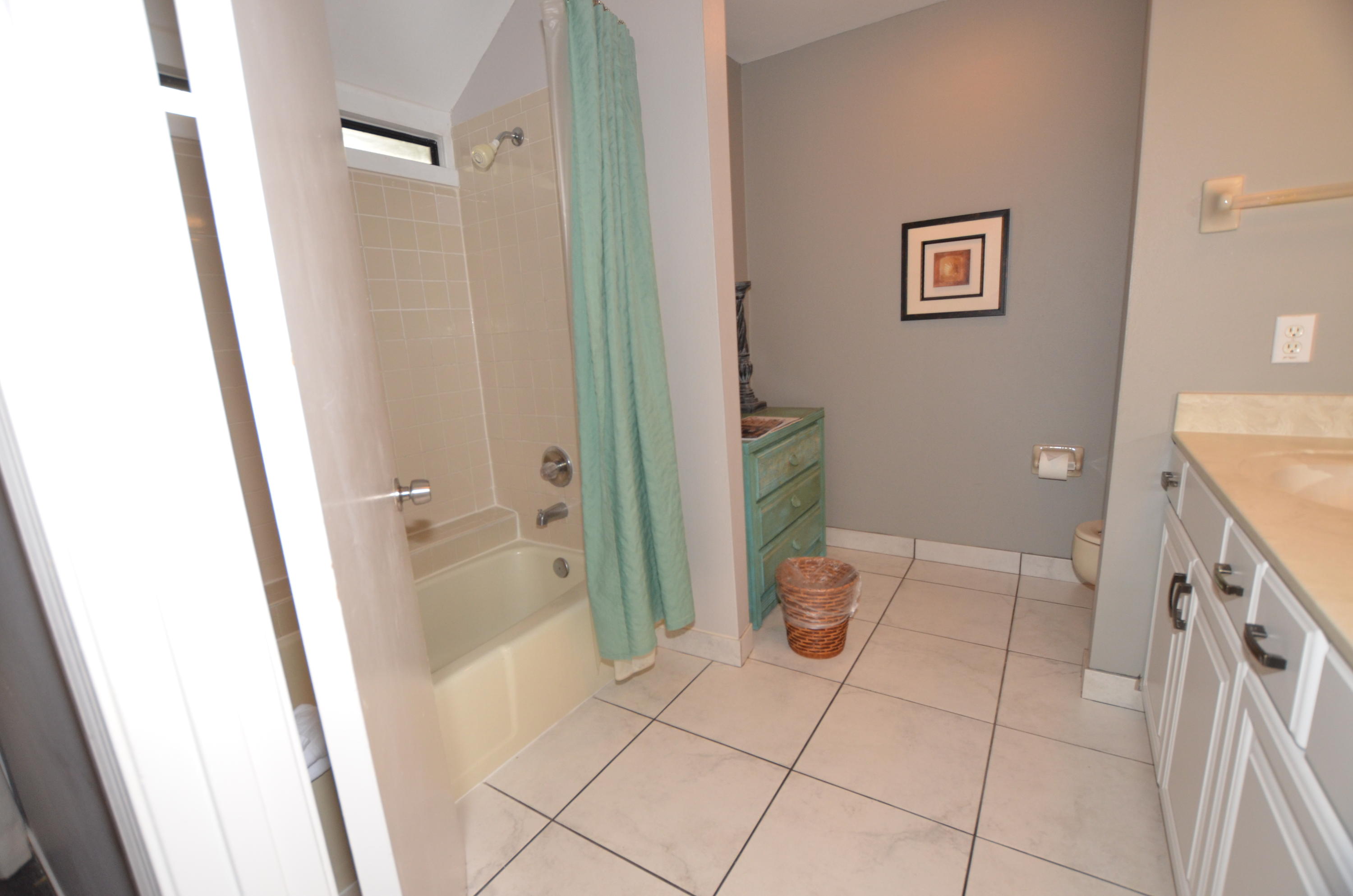 FAIRWAYS AT SANDESTIN PH 1 - Residential Lease