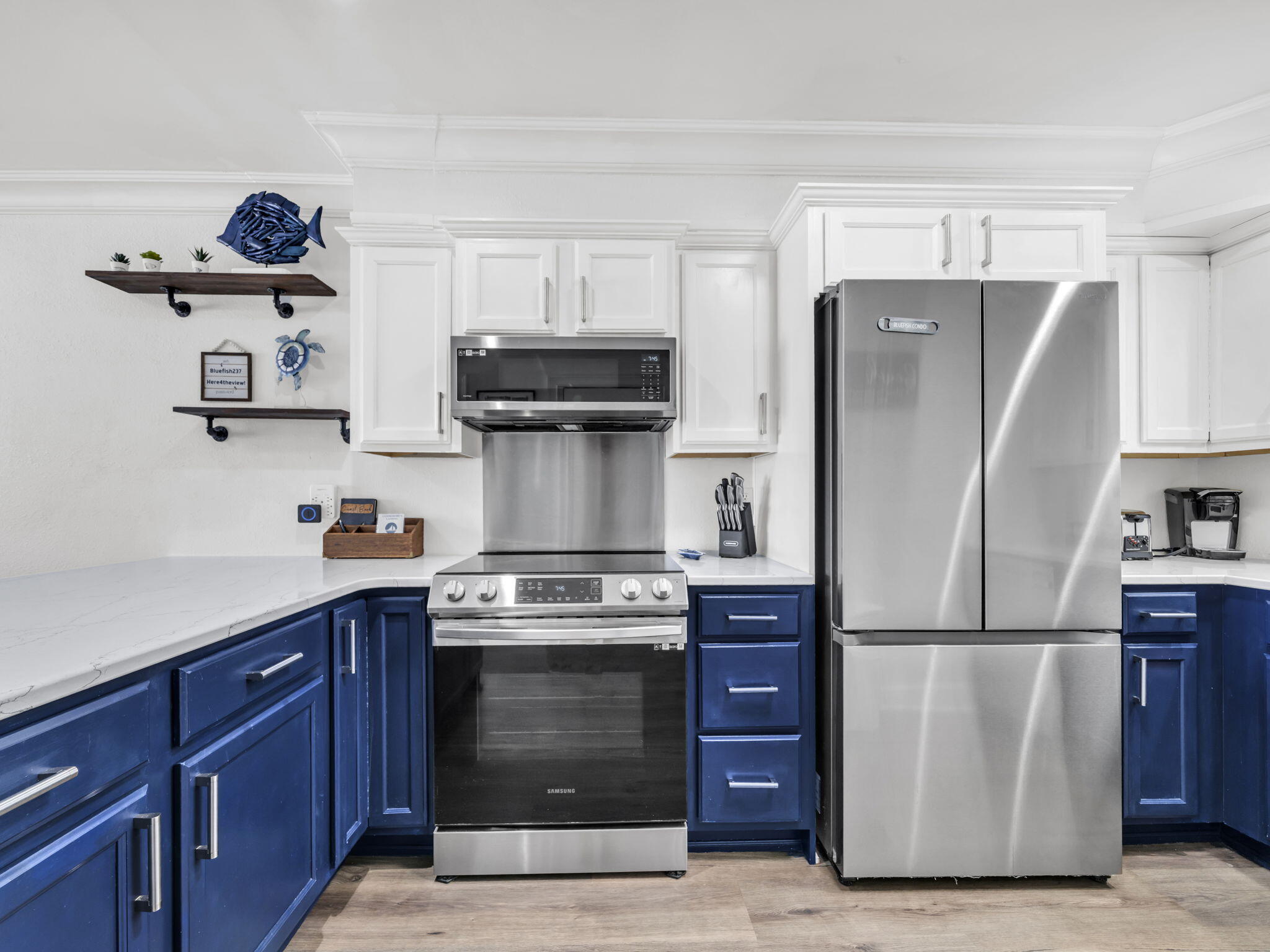 COMMODORES LANDING - Residential
