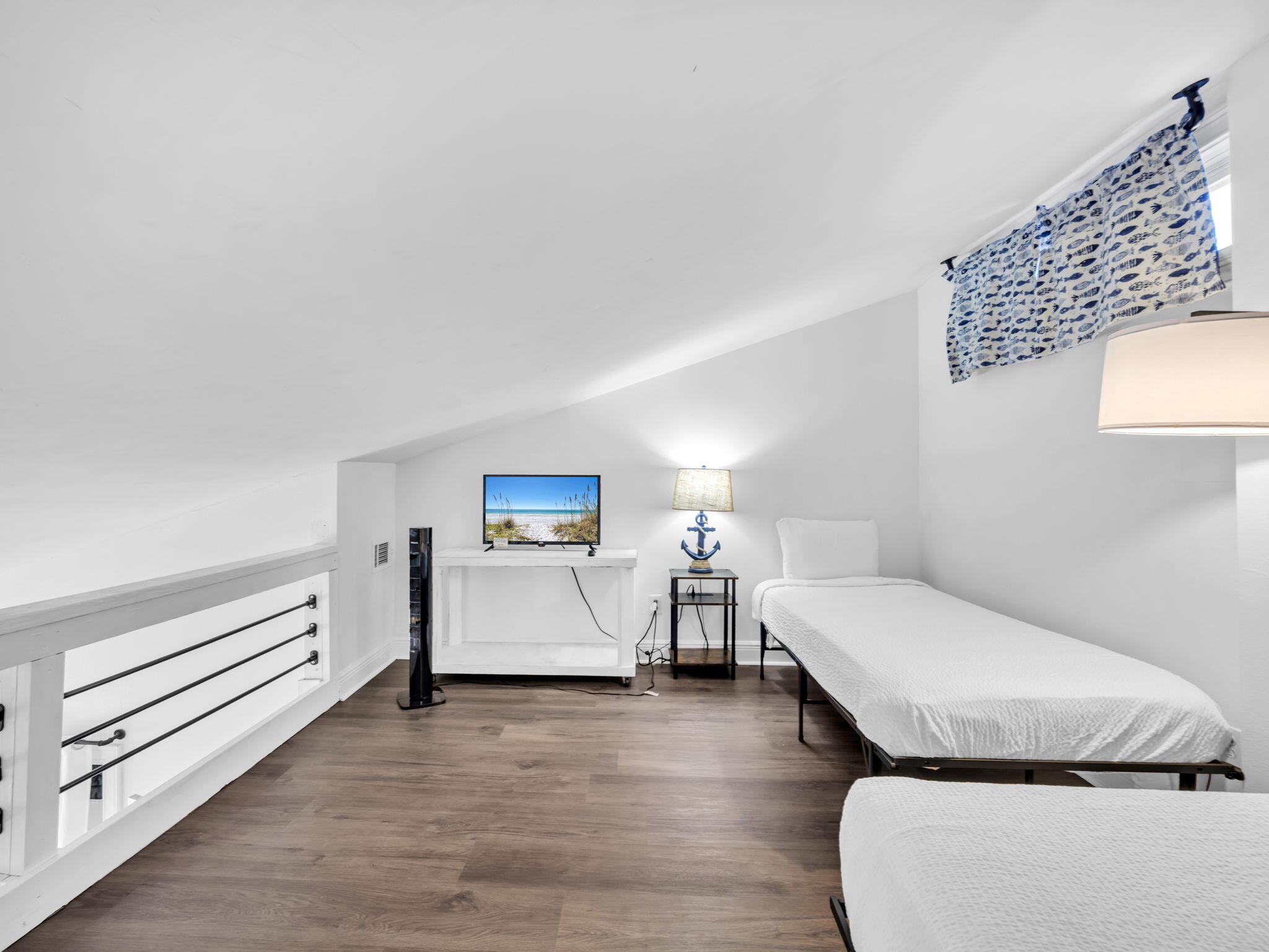 COMMODORES LANDING - Residential