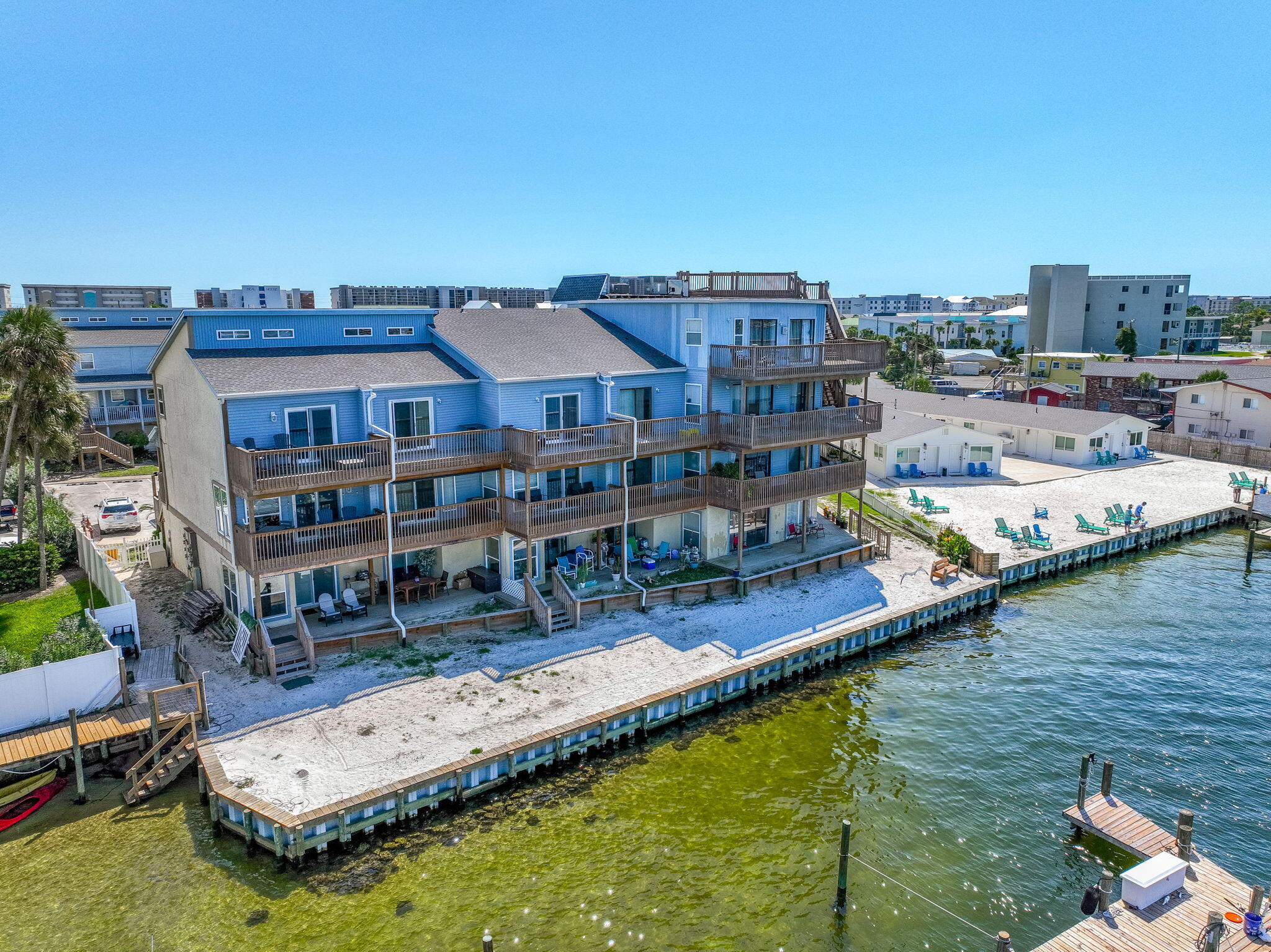 COMMODORES LANDING - Residential