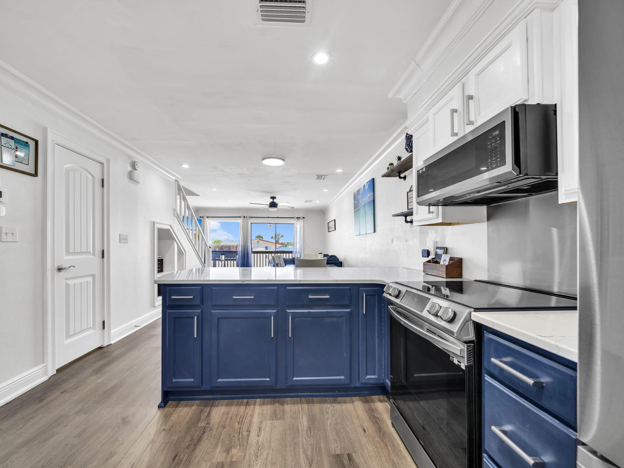 COMMODORES LANDING - Residential