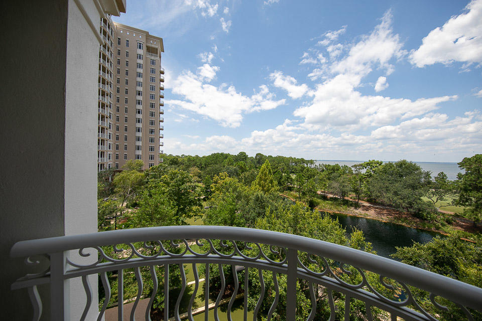 ONE WATER PLACE AT KELLY PLANTATION - Residential