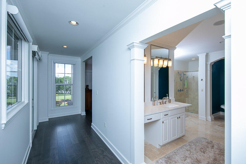 ONE WATER PLACE AT KELLY PLANTATION - Residential