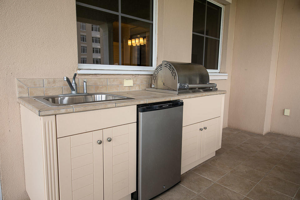 ONE WATER PLACE AT KELLY PLANTATION - Residential