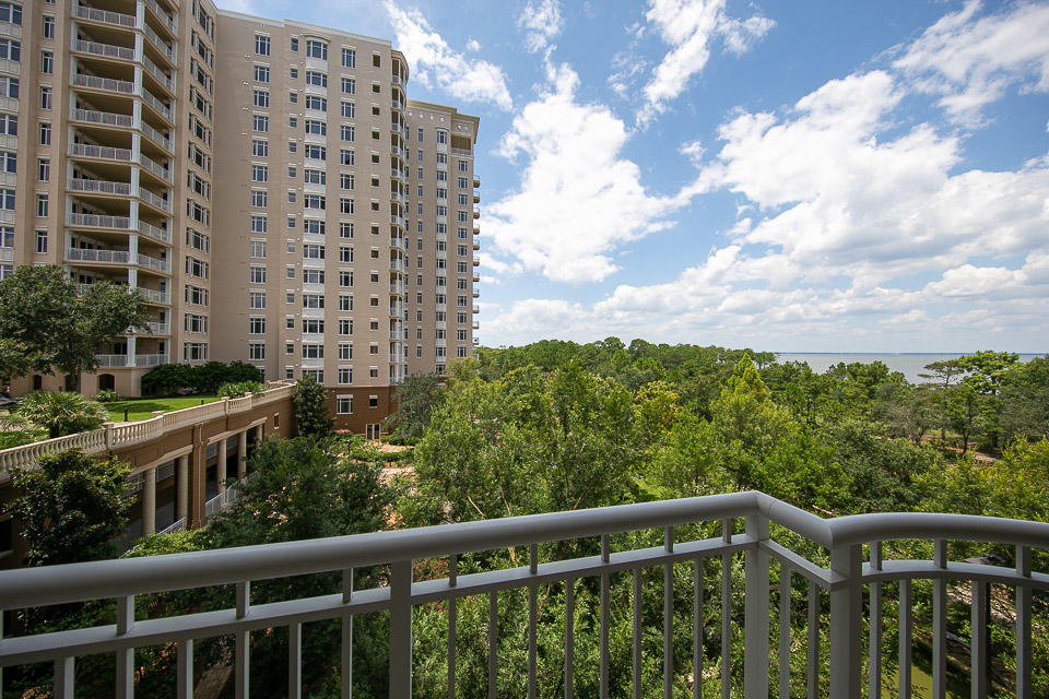ONE WATER PLACE AT KELLY PLANTATION - Residential