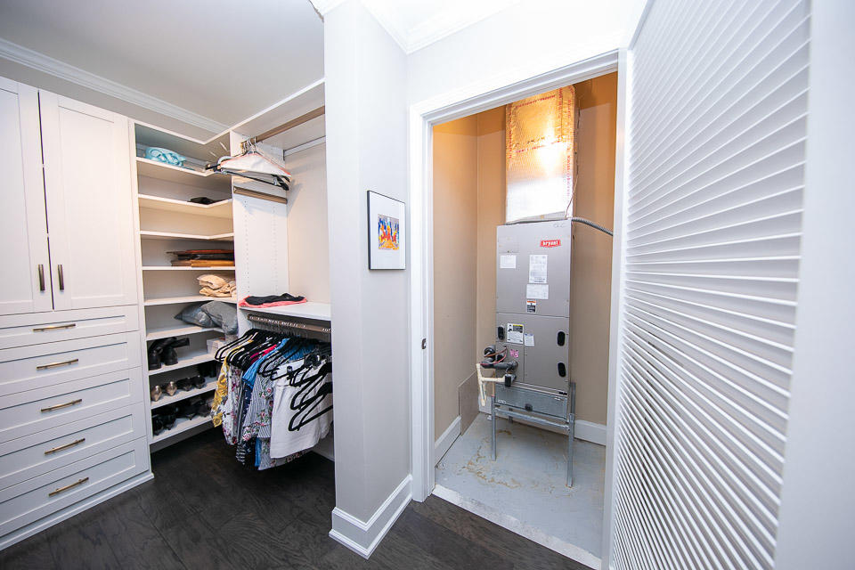 ONE WATER PLACE AT KELLY PLANTATION - Residential